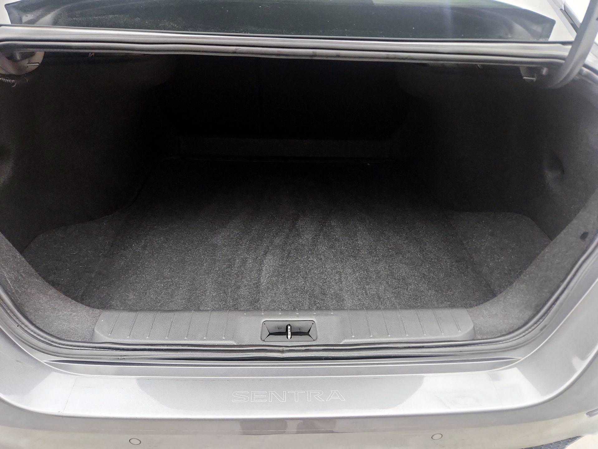Thumbnail: 2023 Nissan Sentra - 20