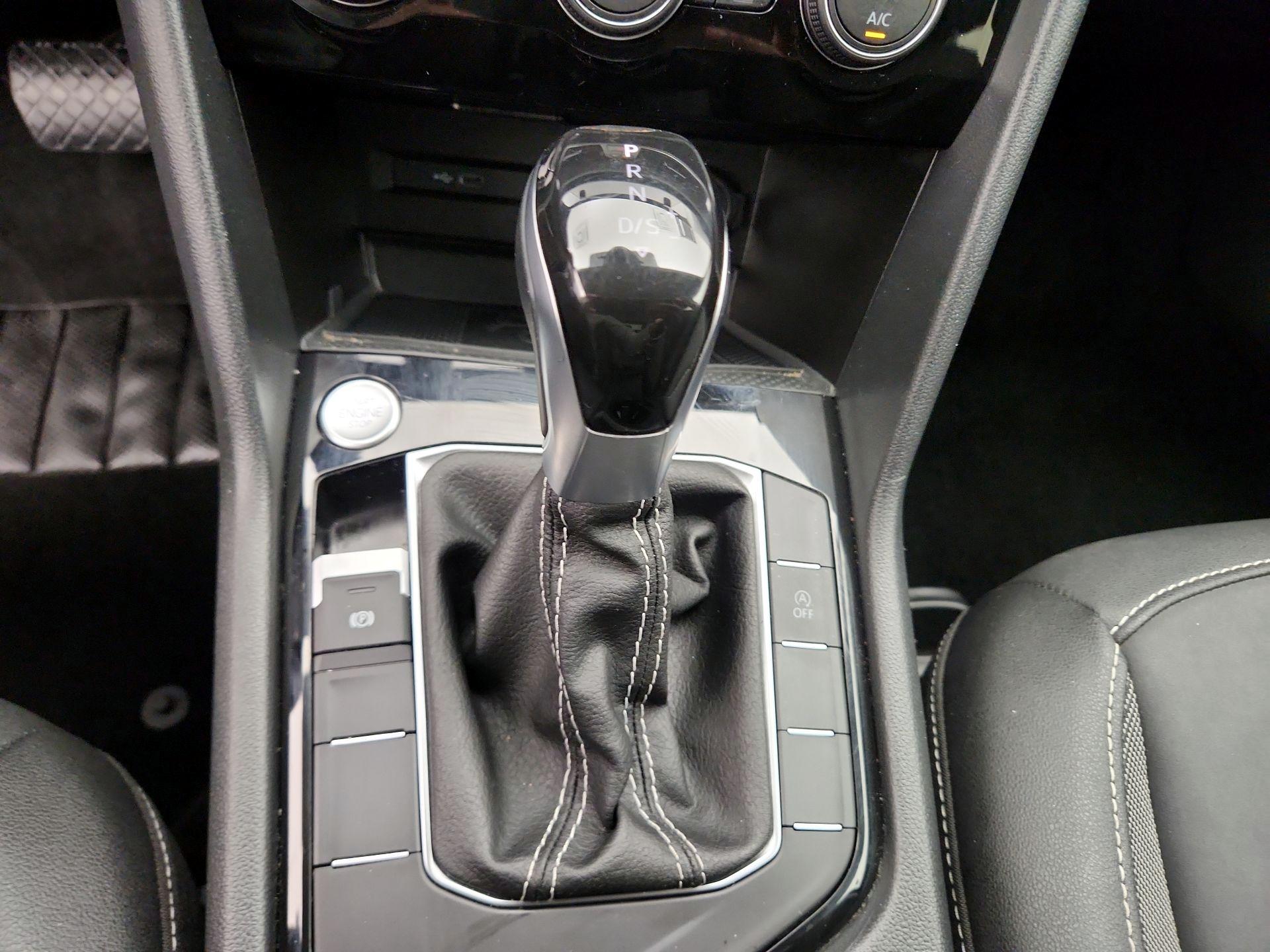 Thumbnail: 2024 Volkswagen Taos - 17