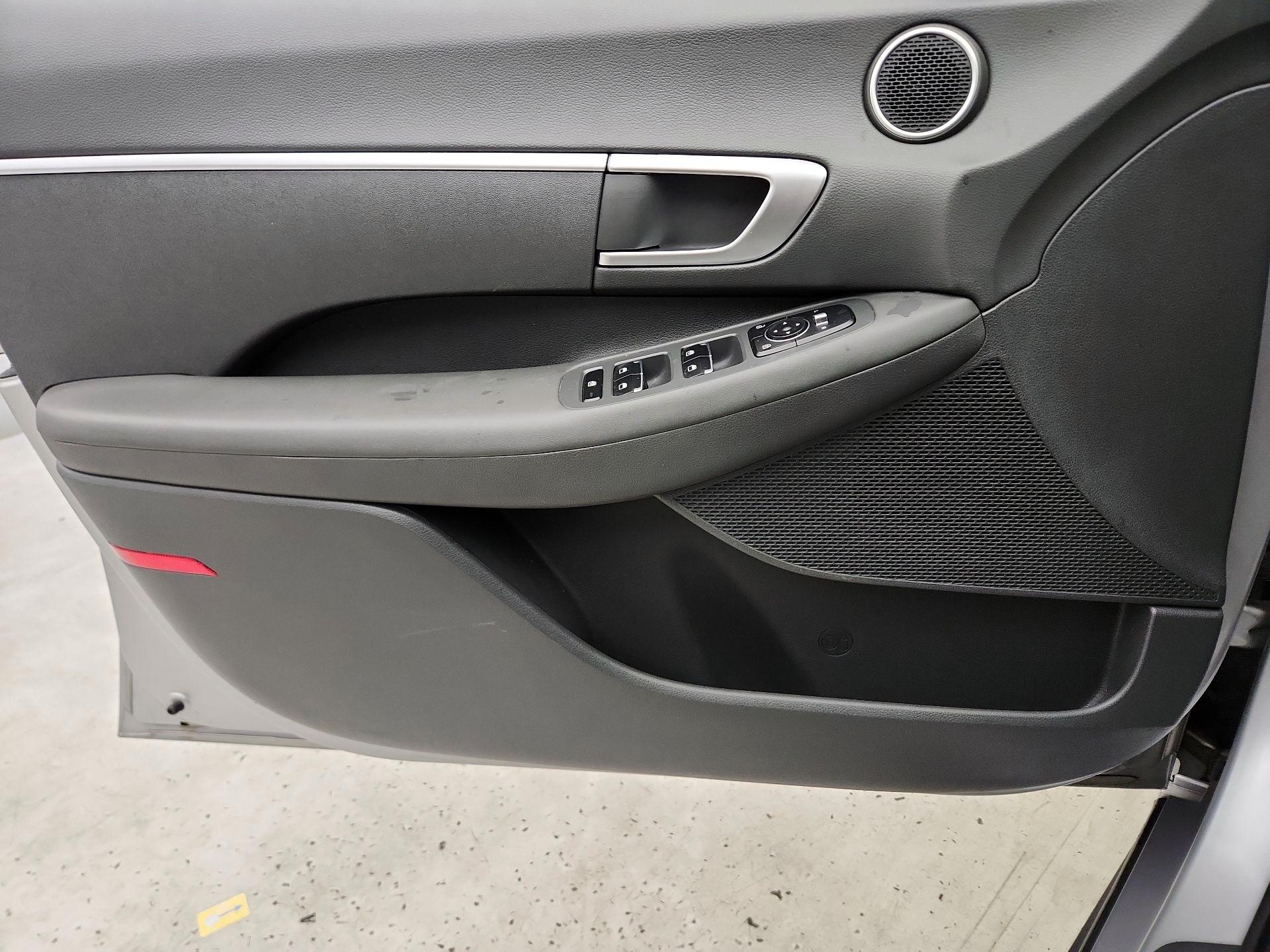 Thumbnail: 2020 Hyundai Sonata - 12