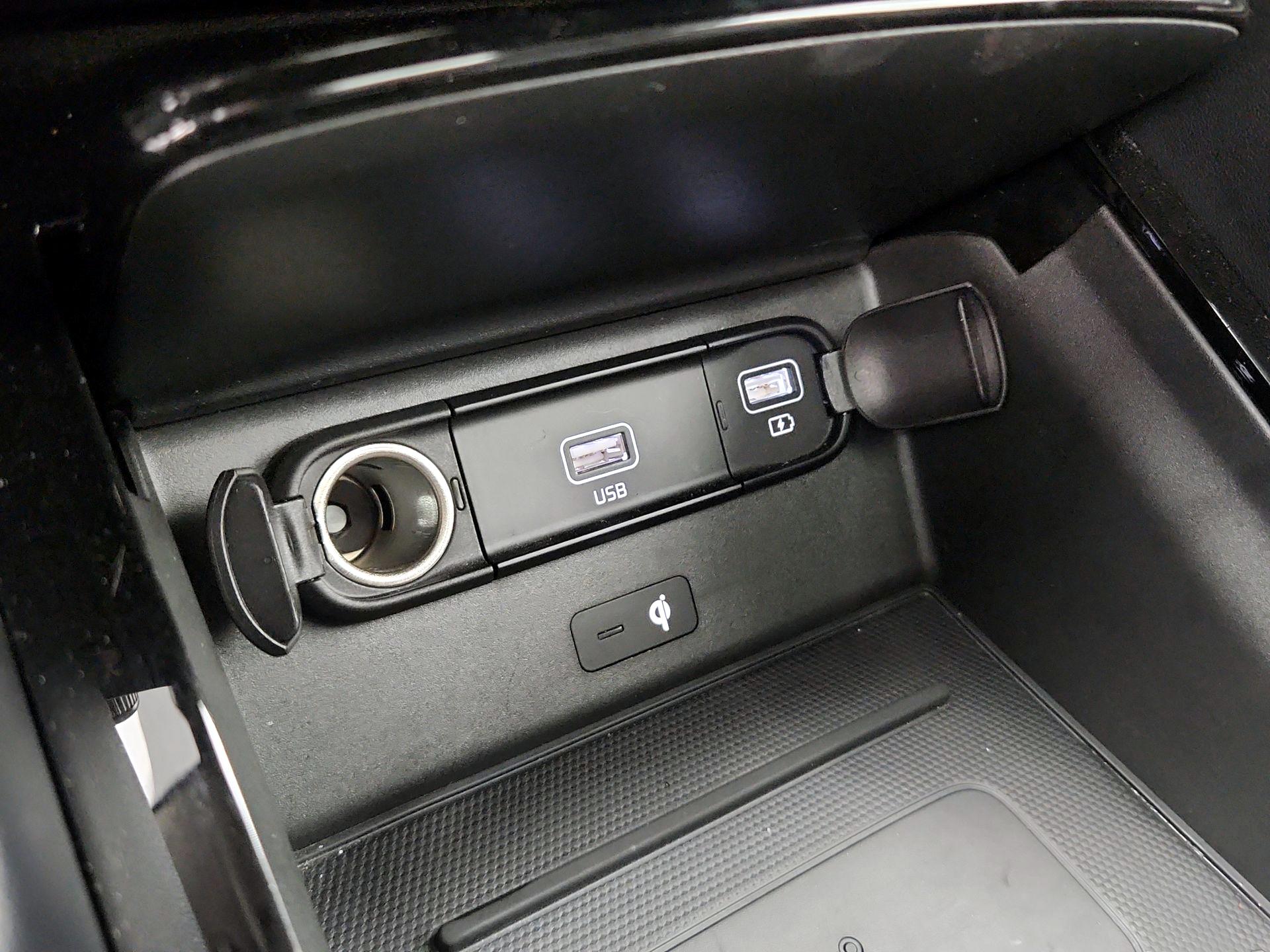 Thumbnail: 2022 Kia Telluride - 19