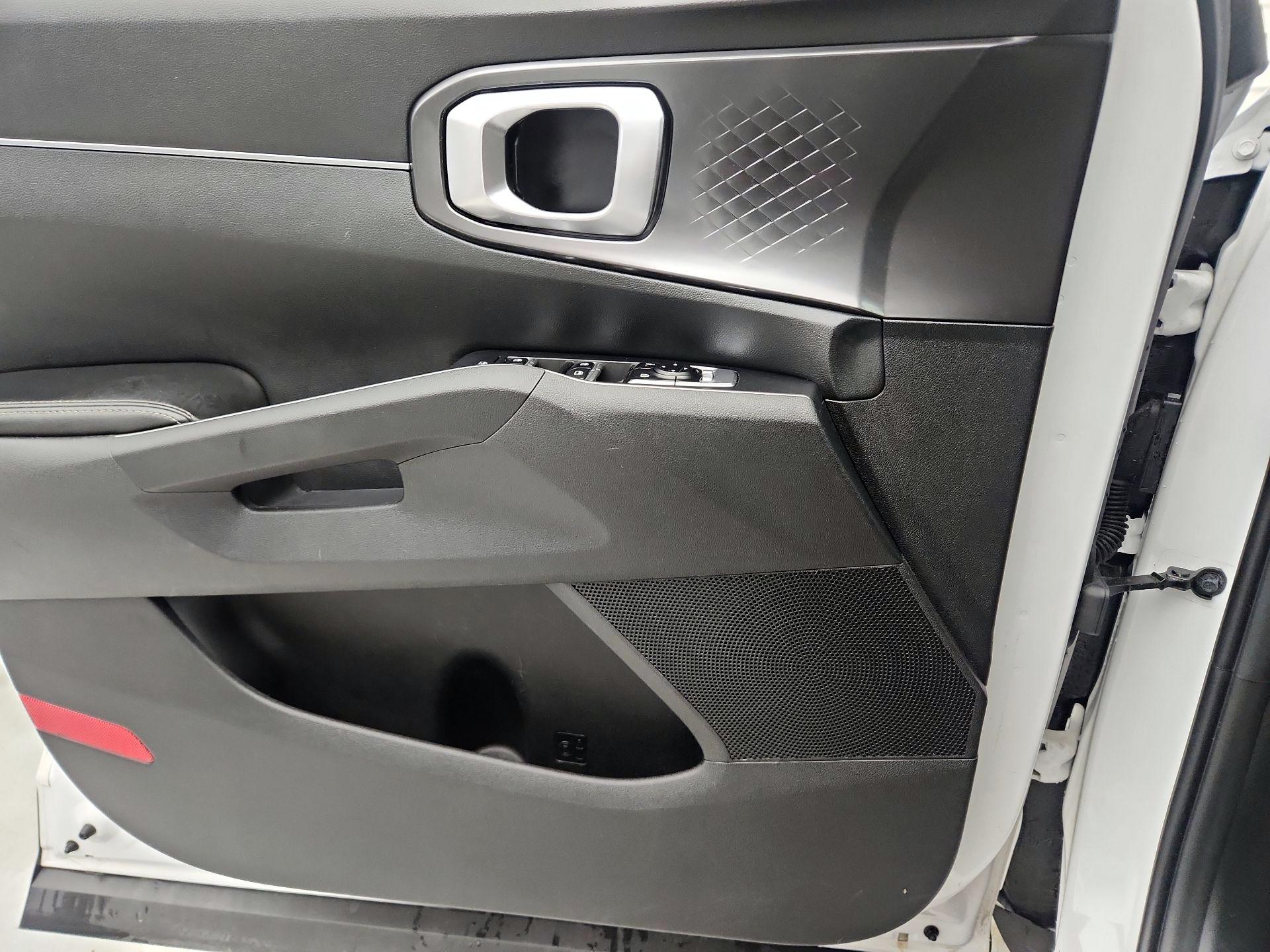 Thumbnail: 2024 Kia Sorento - 12