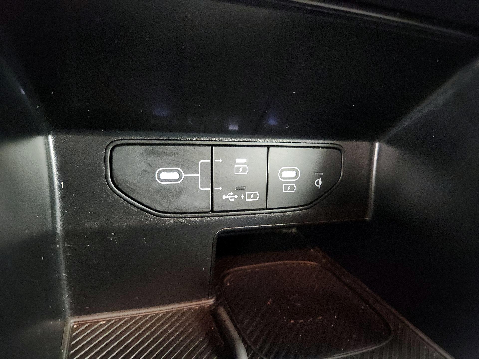 Thumbnail: 2024 Kia Sorento - 19