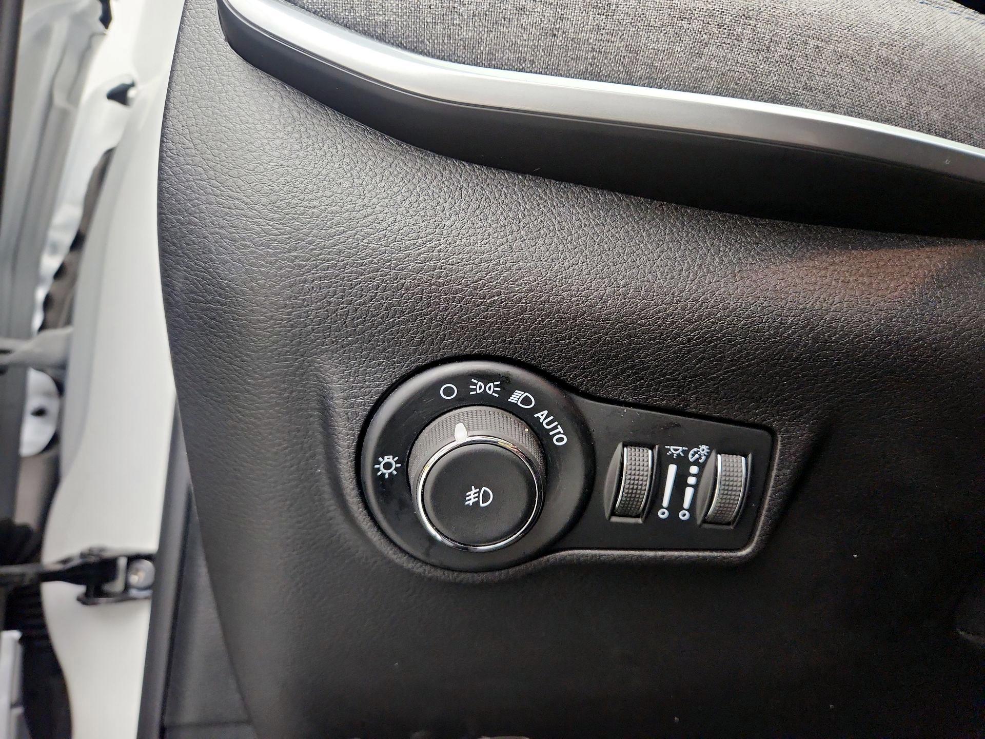 Thumbnail: 2025 Jeep Compass - 13