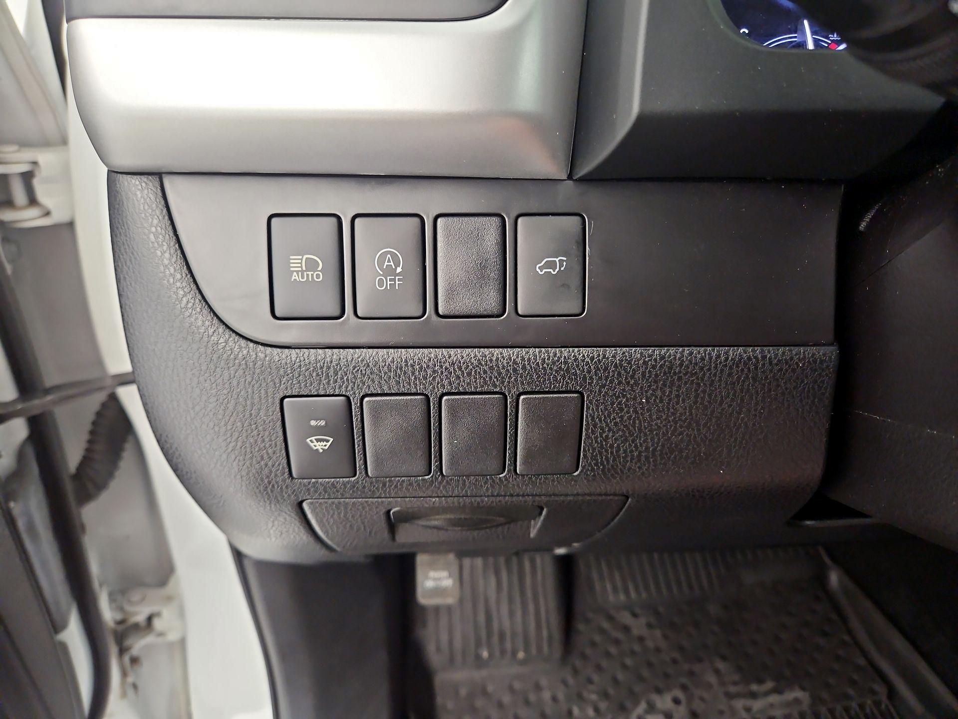 Thumbnail: 2019 Toyota Highlander - 13