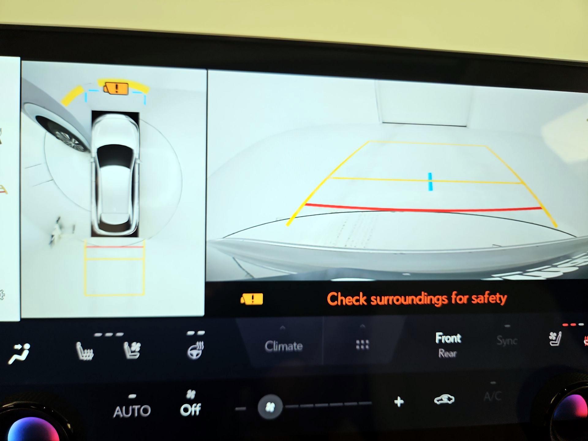 Thumbnail: 2024 Lexus RX - 15