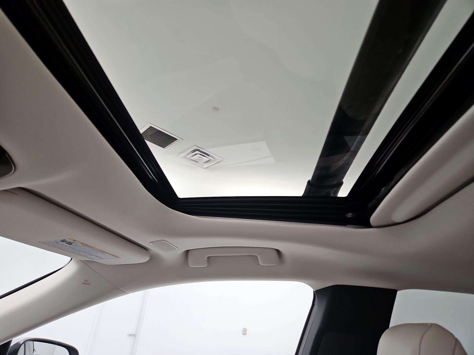 Thumbnail: 2024 Lexus RX - 20