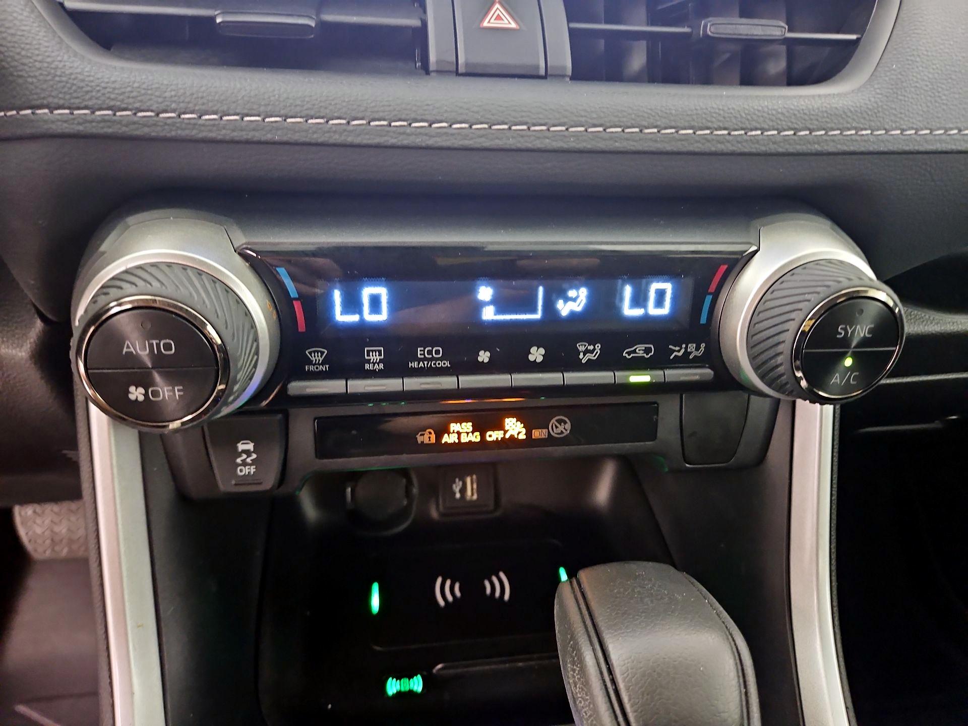 Thumbnail: 2024 Toyota RAV4 - 16