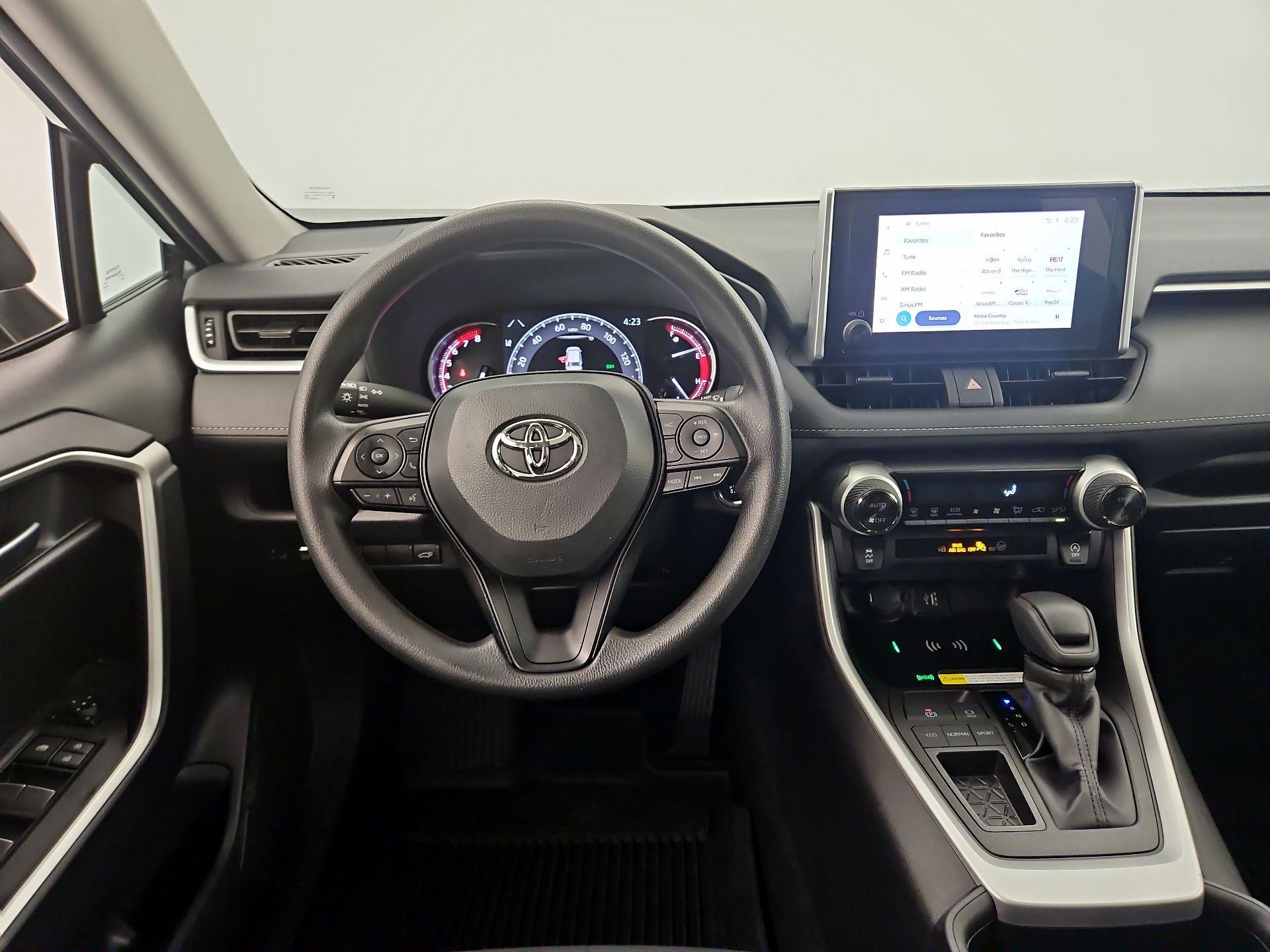 Thumbnail: 2025 Toyota RAV4 - 10