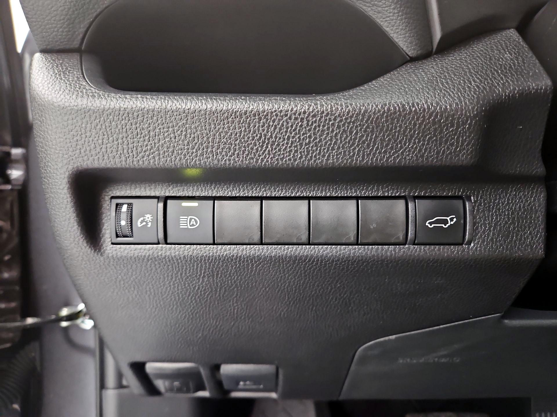 Thumbnail: 2025 Toyota RAV4 - 13