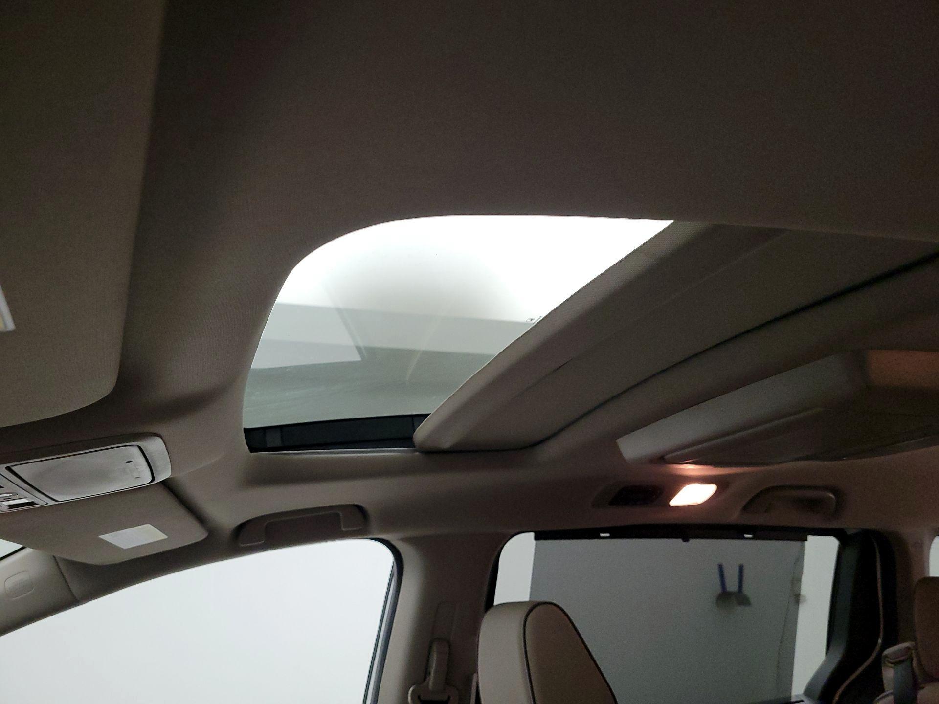 Thumbnail: 2023 Honda Odyssey - 19