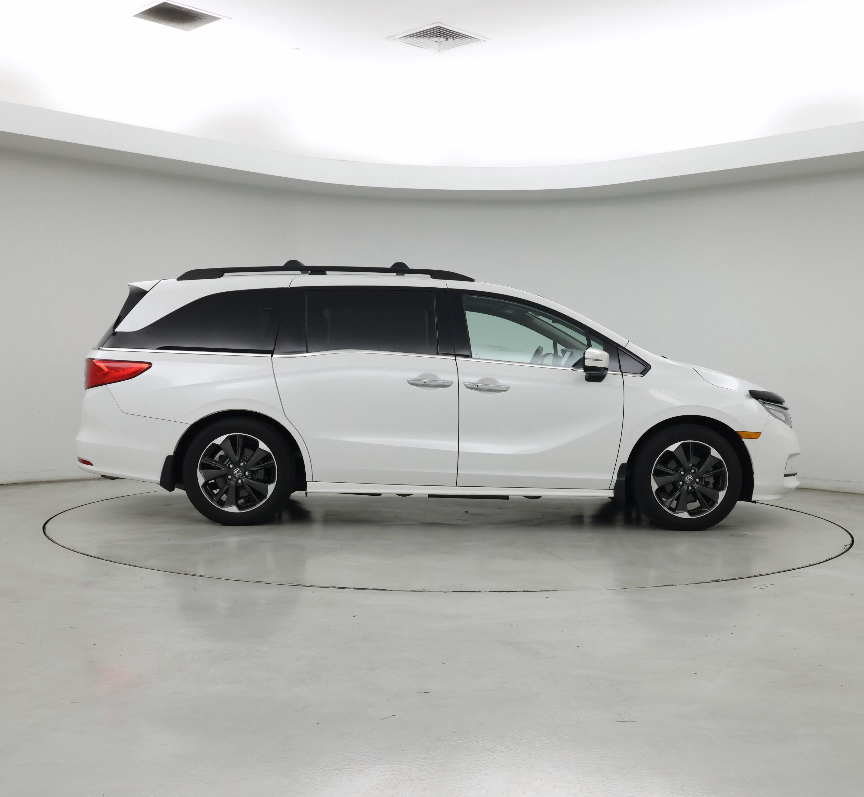 Thumbnail: 2023 Honda Odyssey - 7