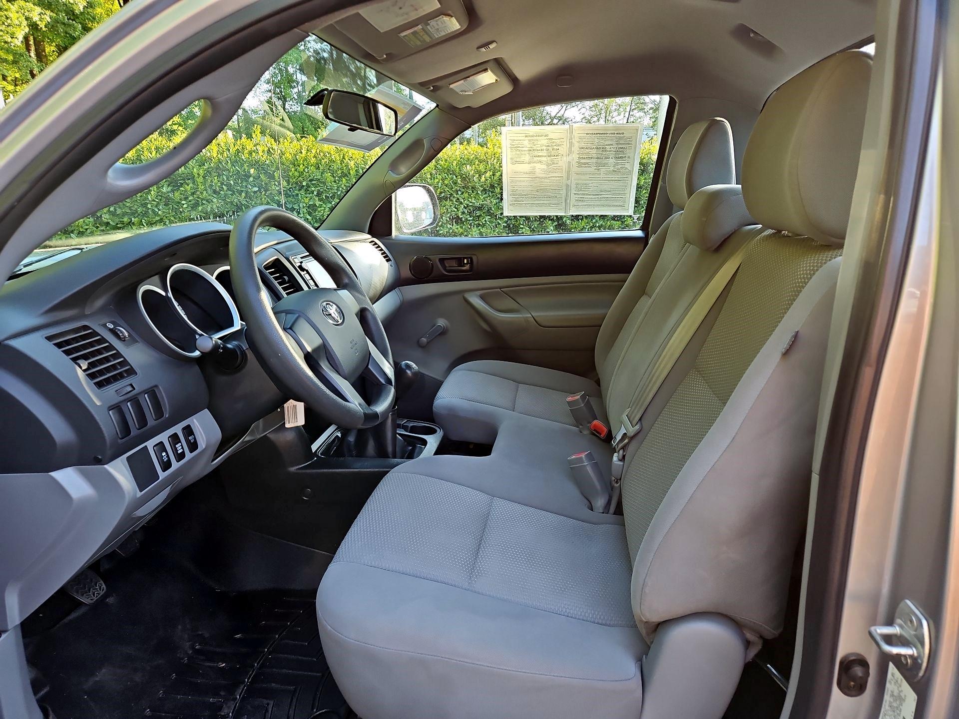 Thumbnail: 2014 Toyota Tacoma - 9