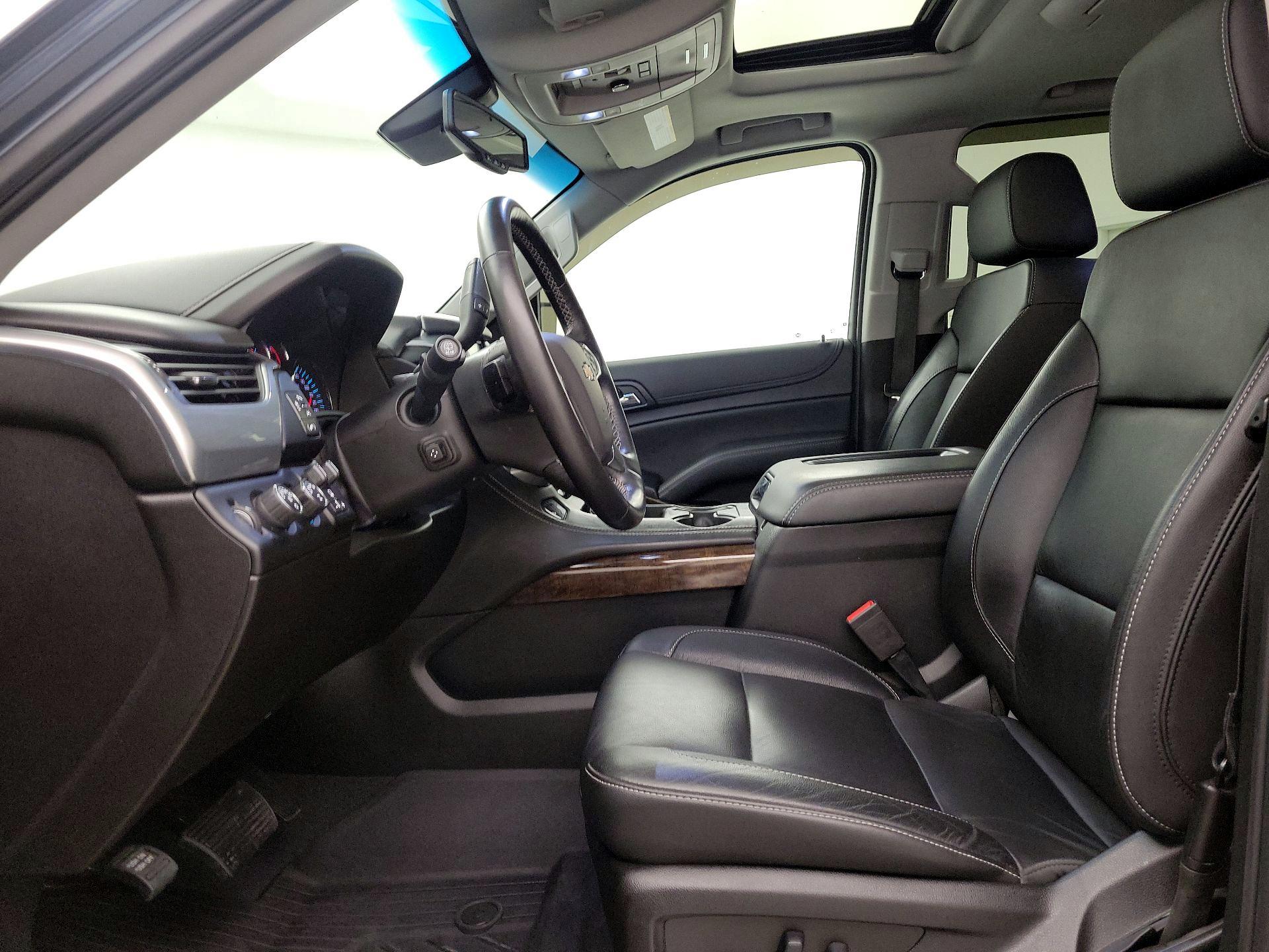 Thumbnail: 2019 Chevrolet Tahoe - 11