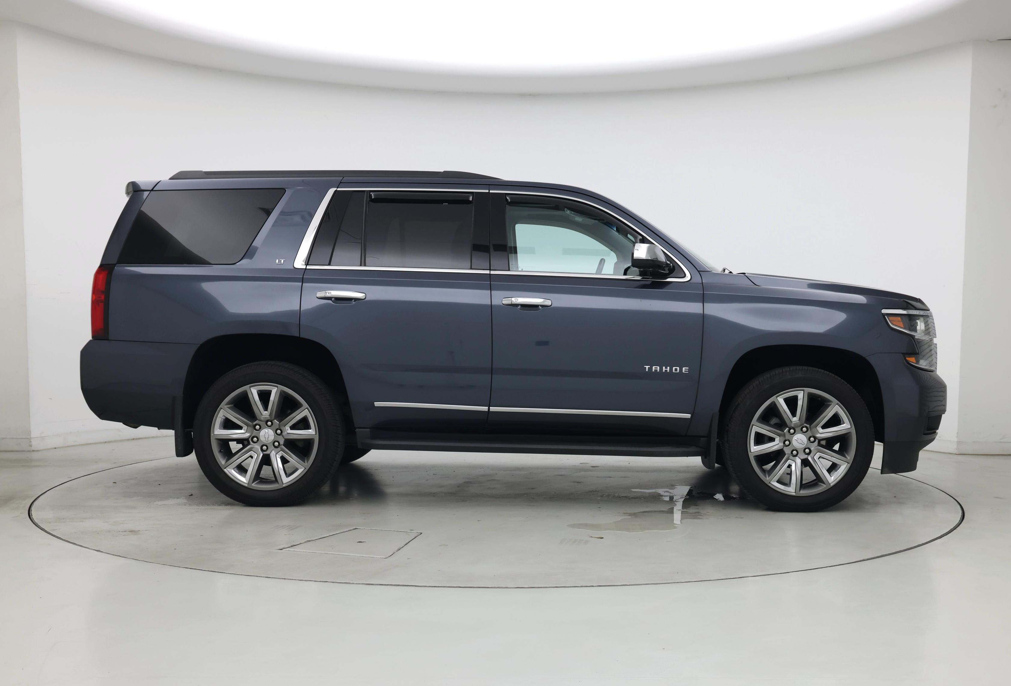 Thumbnail: 2019 Chevrolet Tahoe - 7
