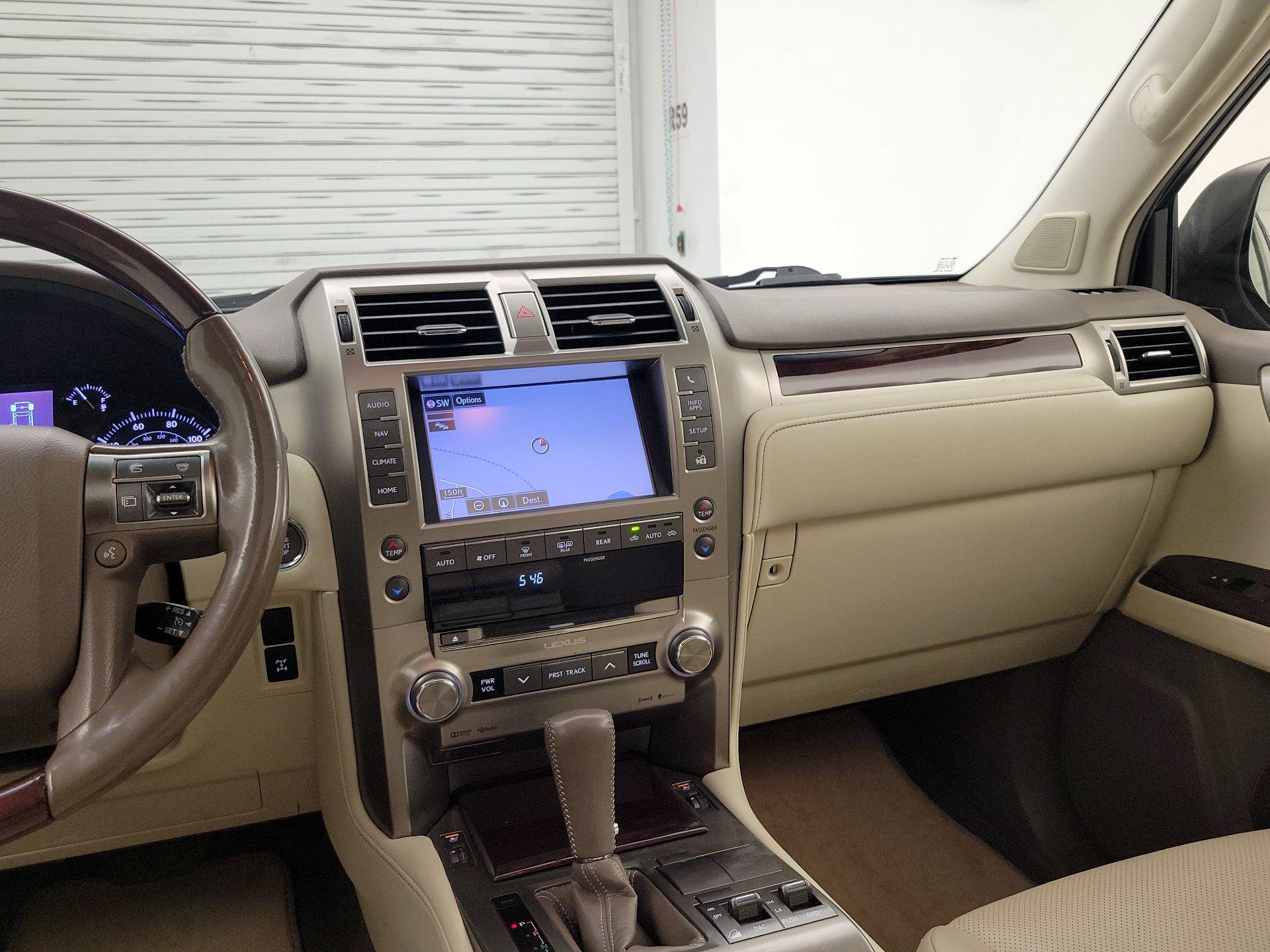 Thumbnail: 2017 Lexus GX - 9