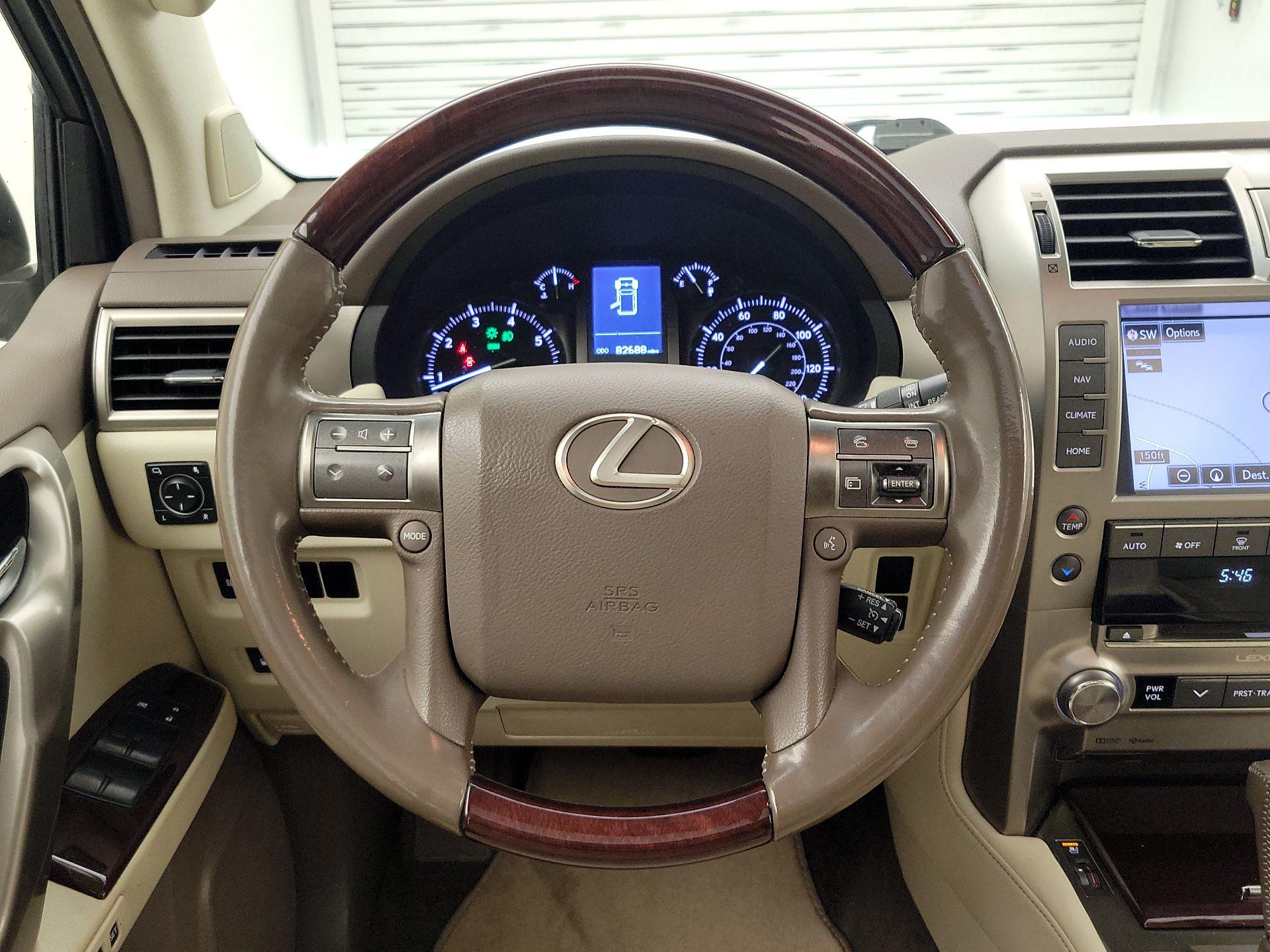 Thumbnail: 2017 Lexus GX - 10