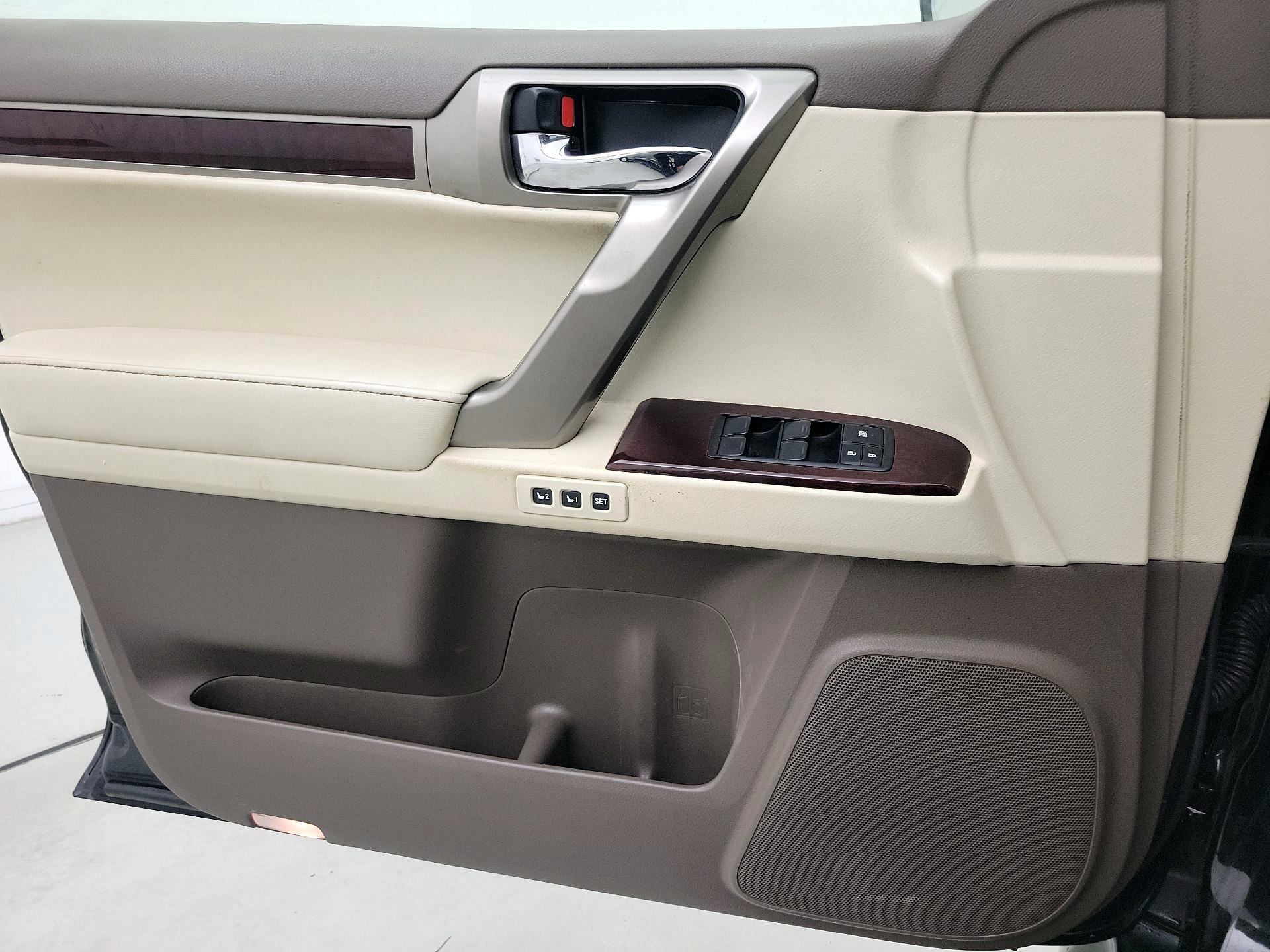 Thumbnail: 2017 Lexus GX - 12