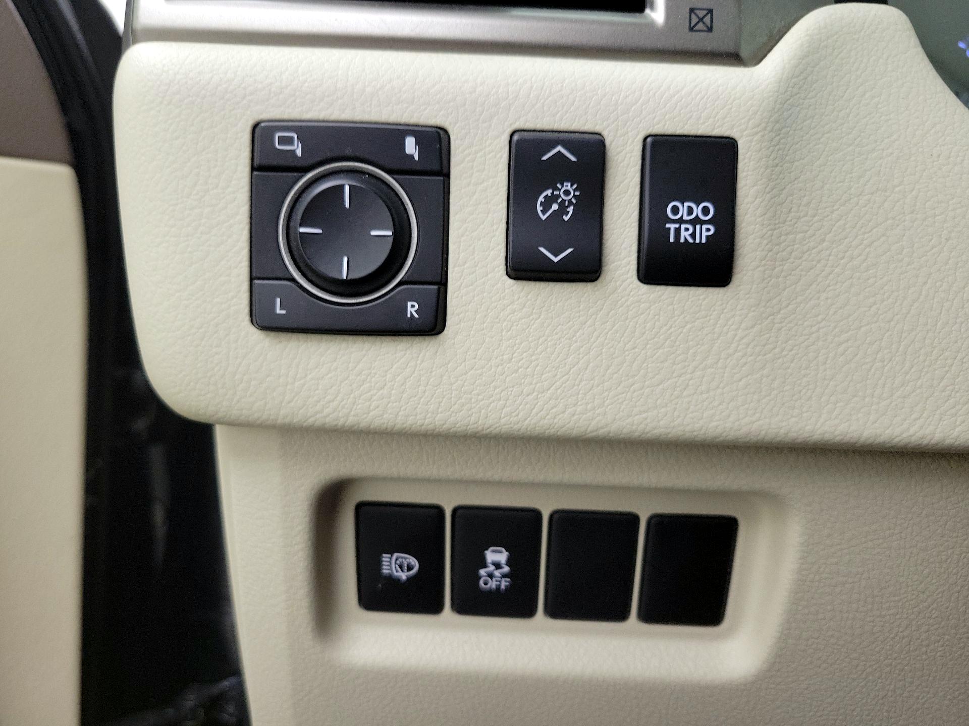 Thumbnail: 2017 Lexus GX - 13