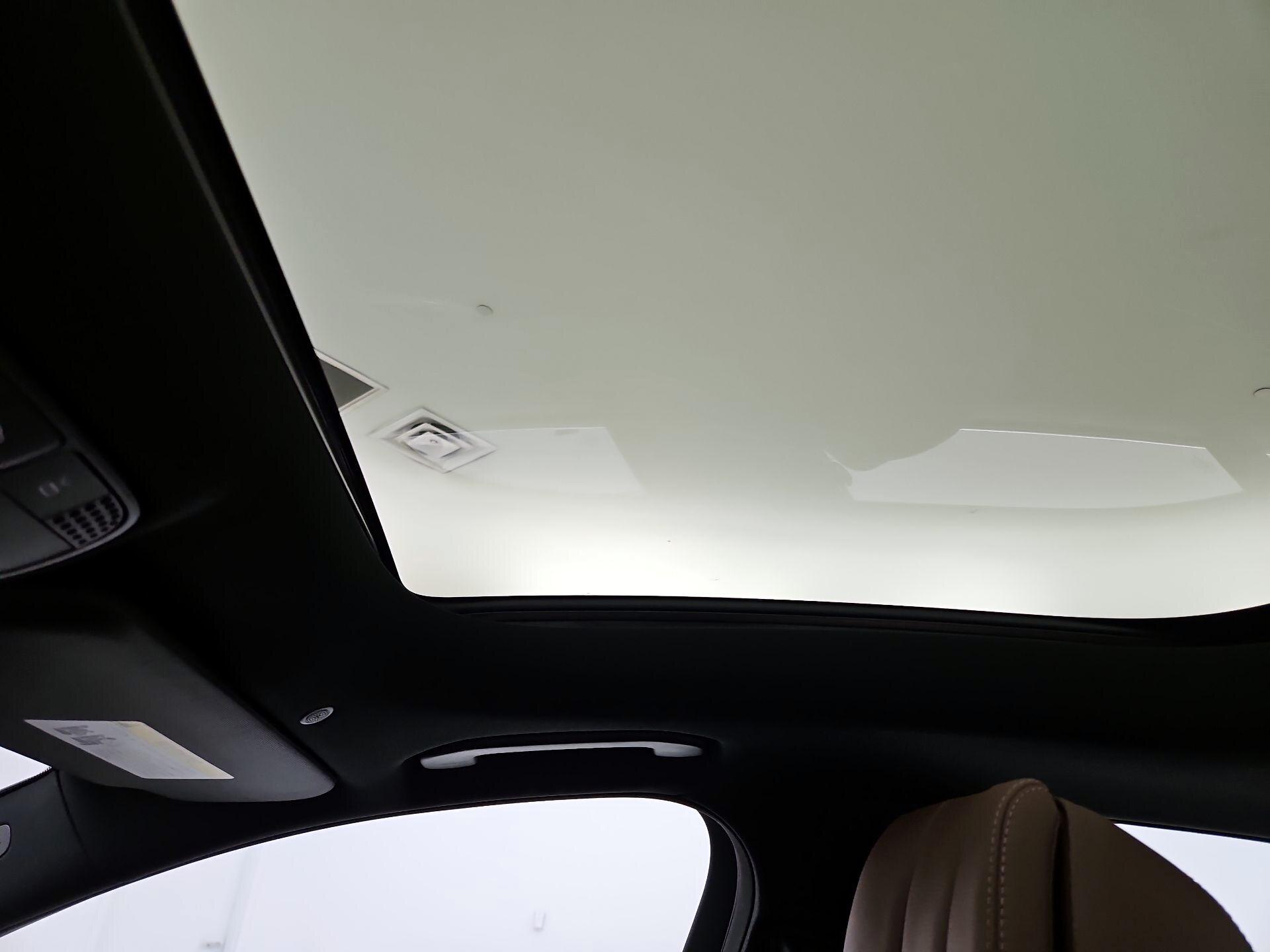 Thumbnail: 2023 Mercedes-Benz E-Class - 20