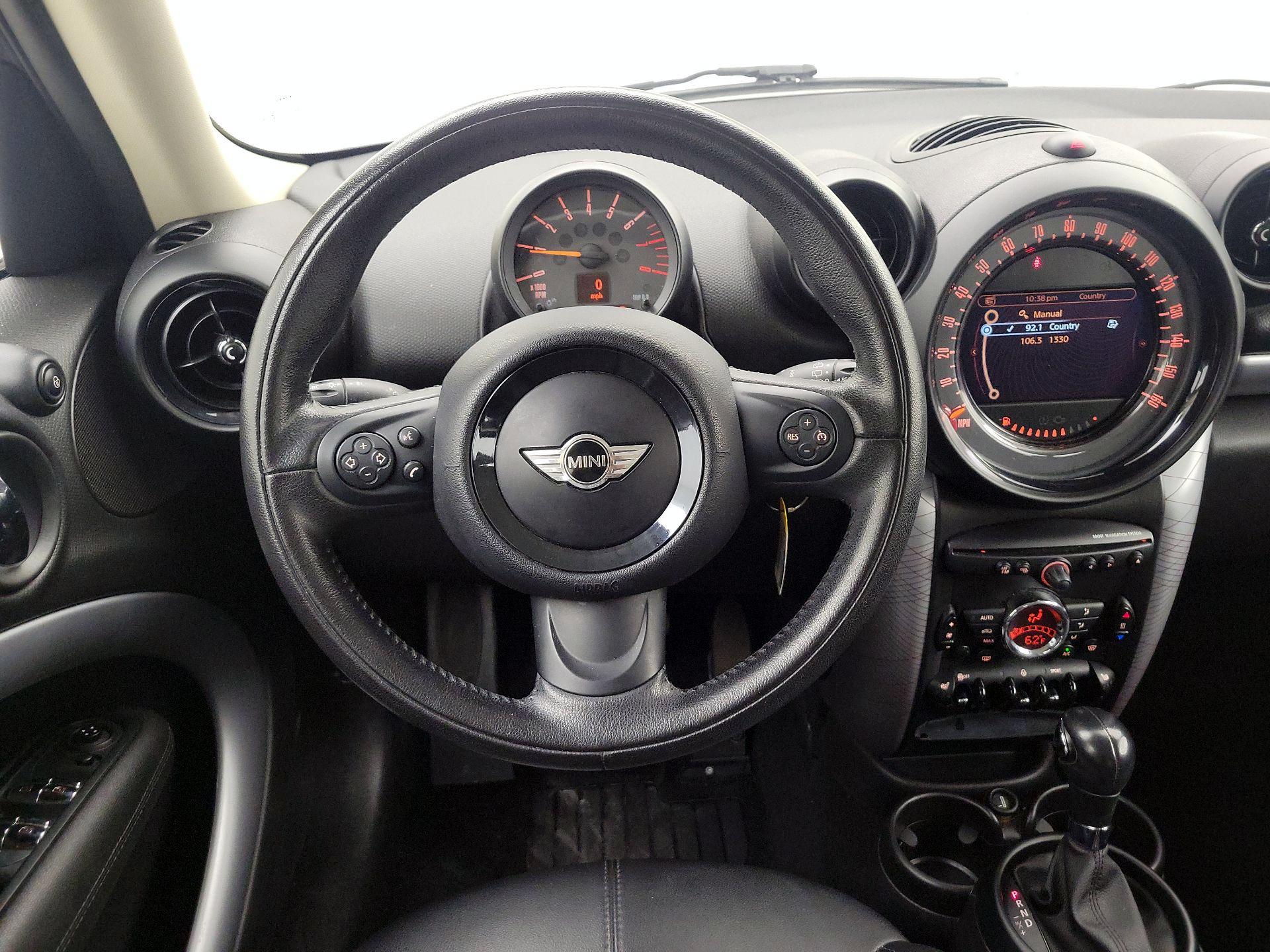 Thumbnail: 2016 MINI Cooper Countryman - 10