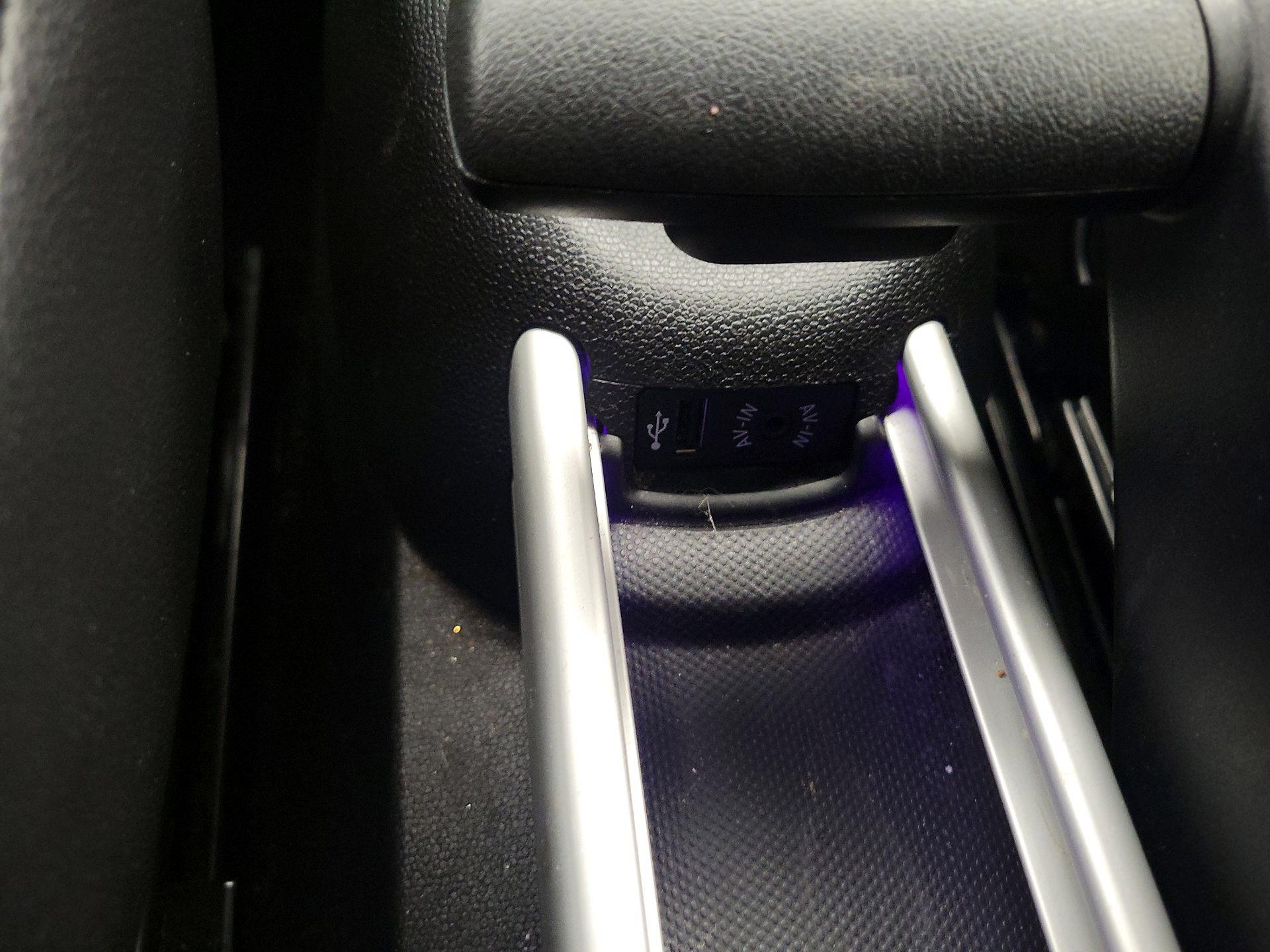 Thumbnail: 2016 MINI Cooper Countryman - 16