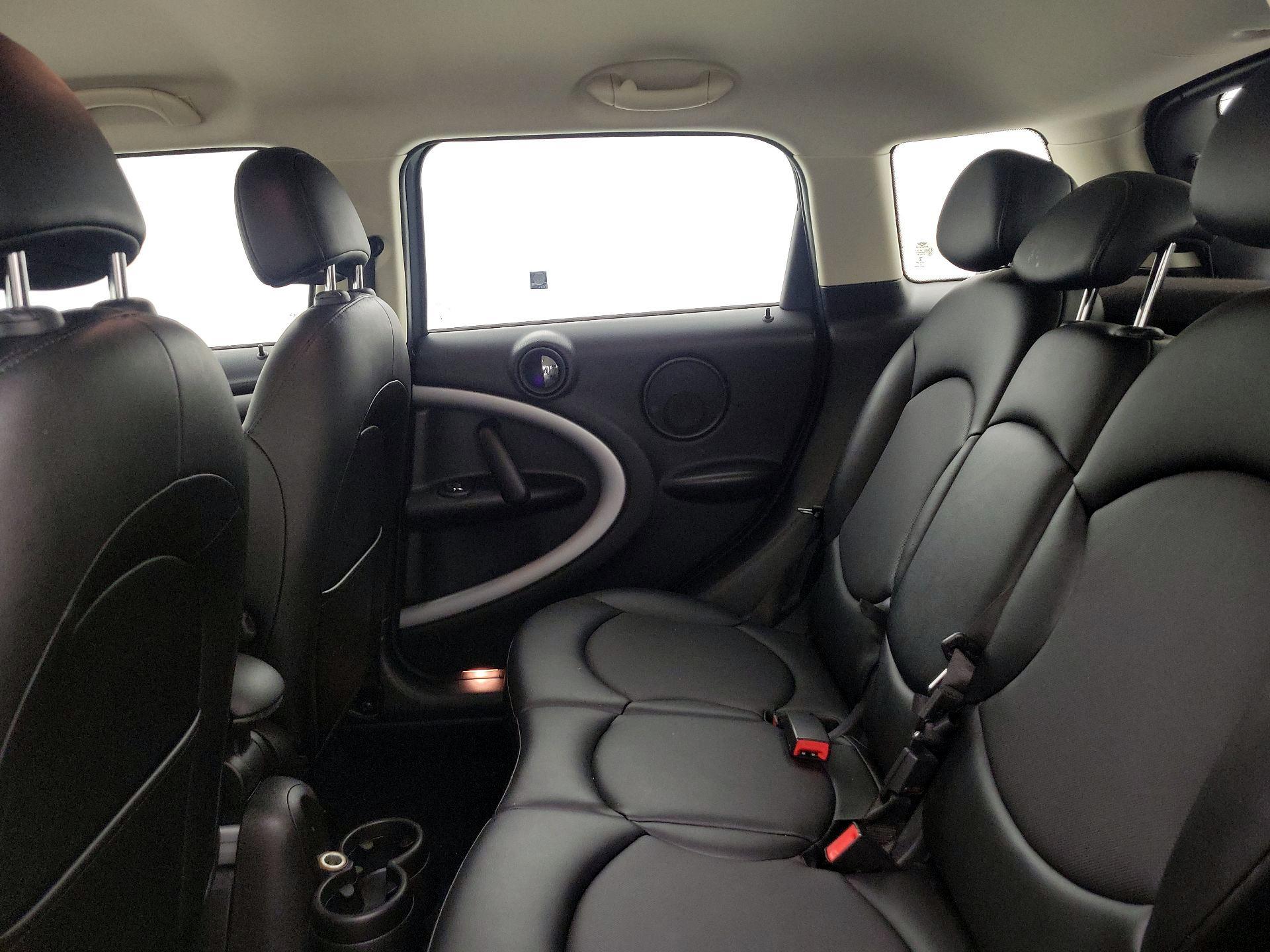 Thumbnail: 2016 MINI Cooper Countryman - 17