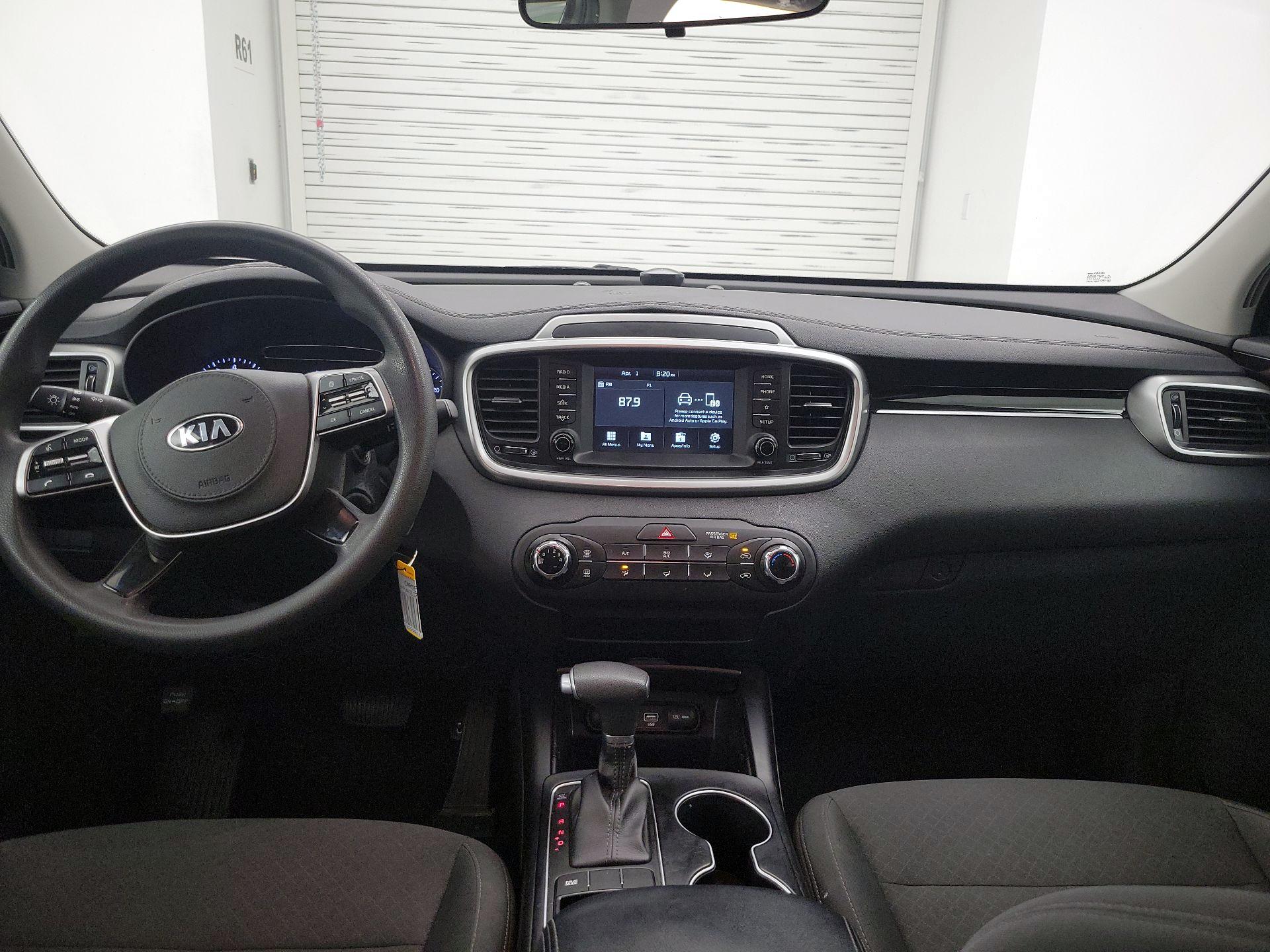 Thumbnail: 2020 Kia Sorento - 9