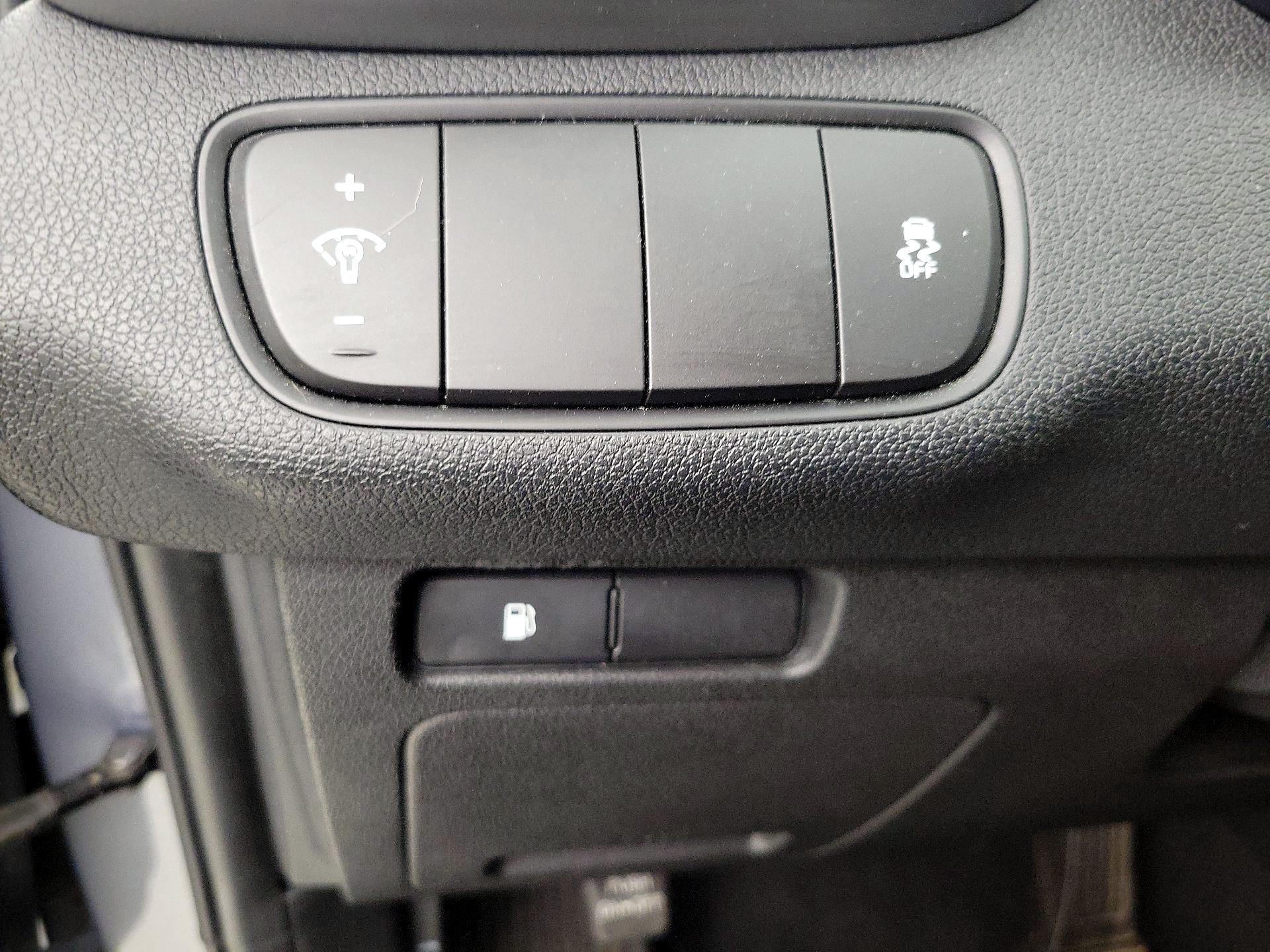 Thumbnail: 2020 Kia Sorento - 13