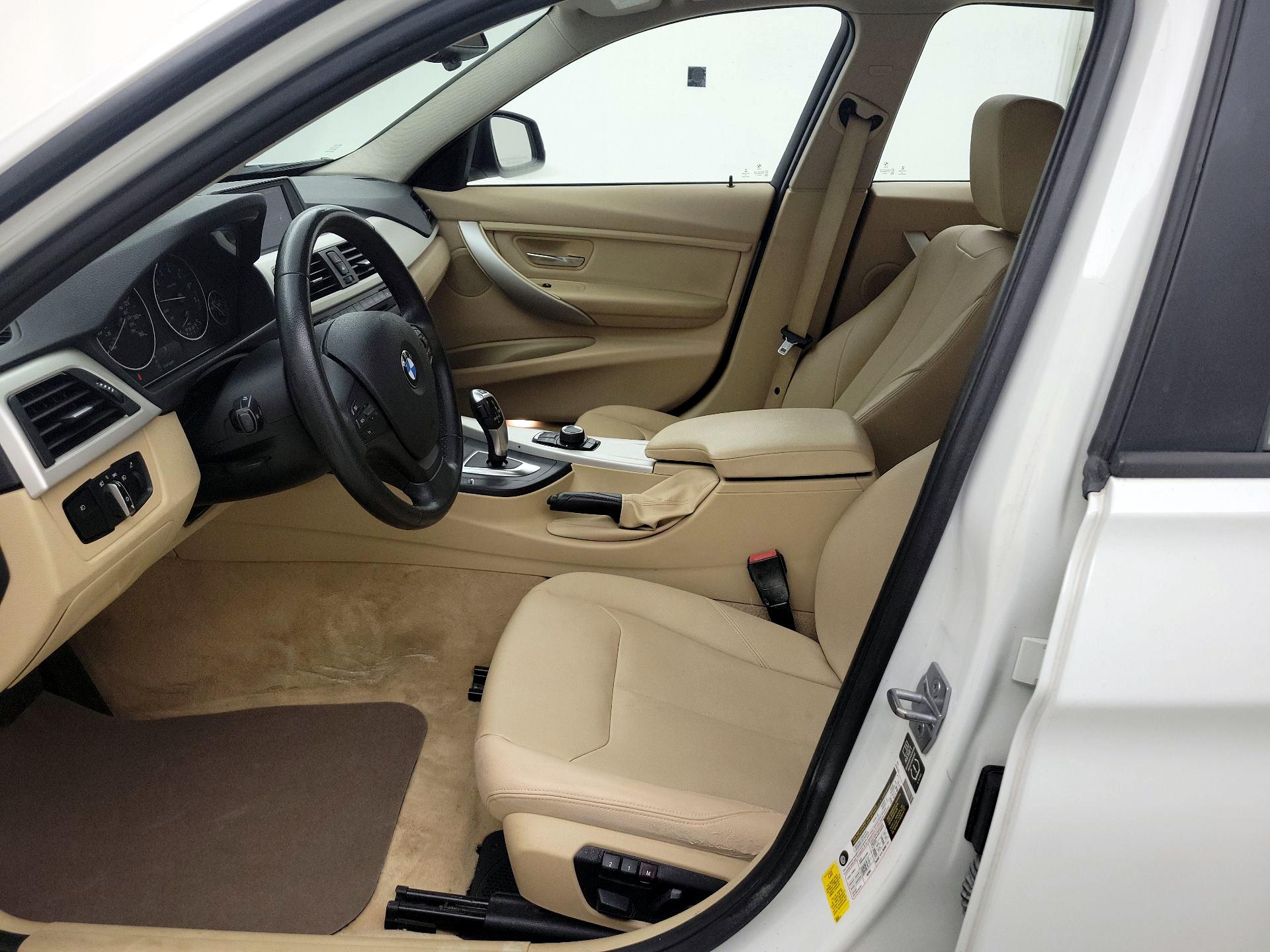 Thumbnail: 2014 BMW 3 Series - 11