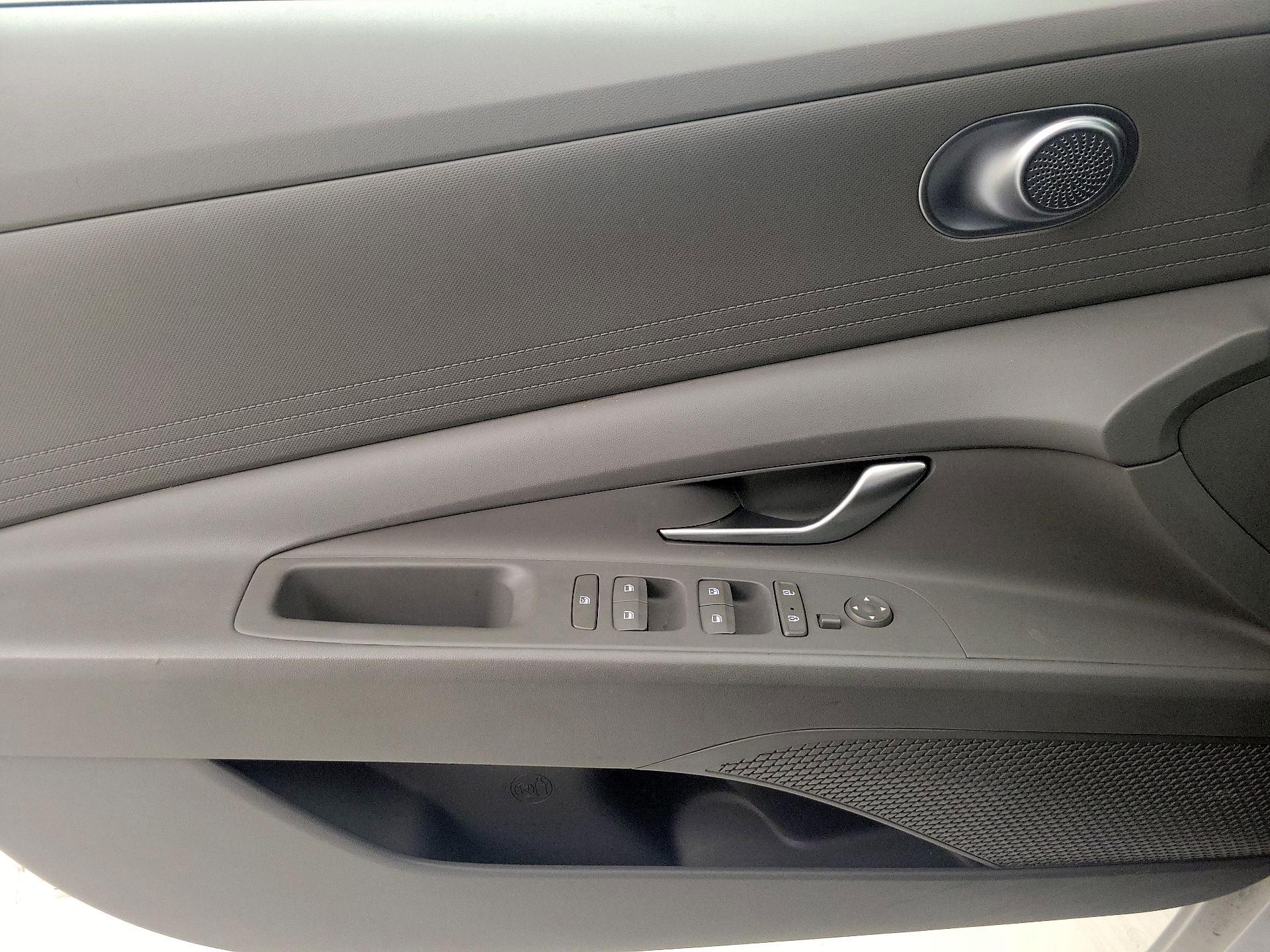 Thumbnail: 2023 Hyundai Elantra - 12