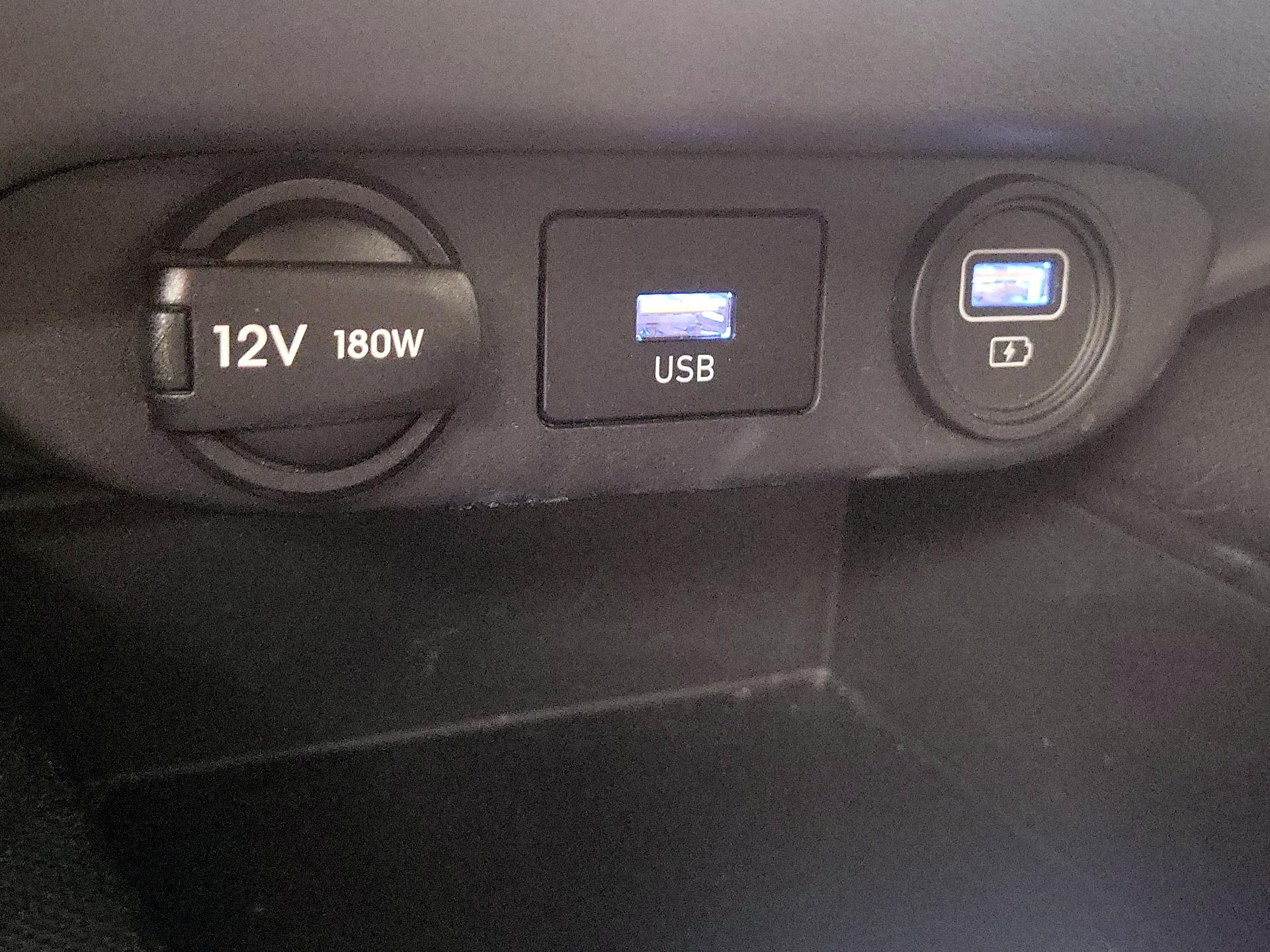 Thumbnail: 2023 Hyundai Elantra - 18