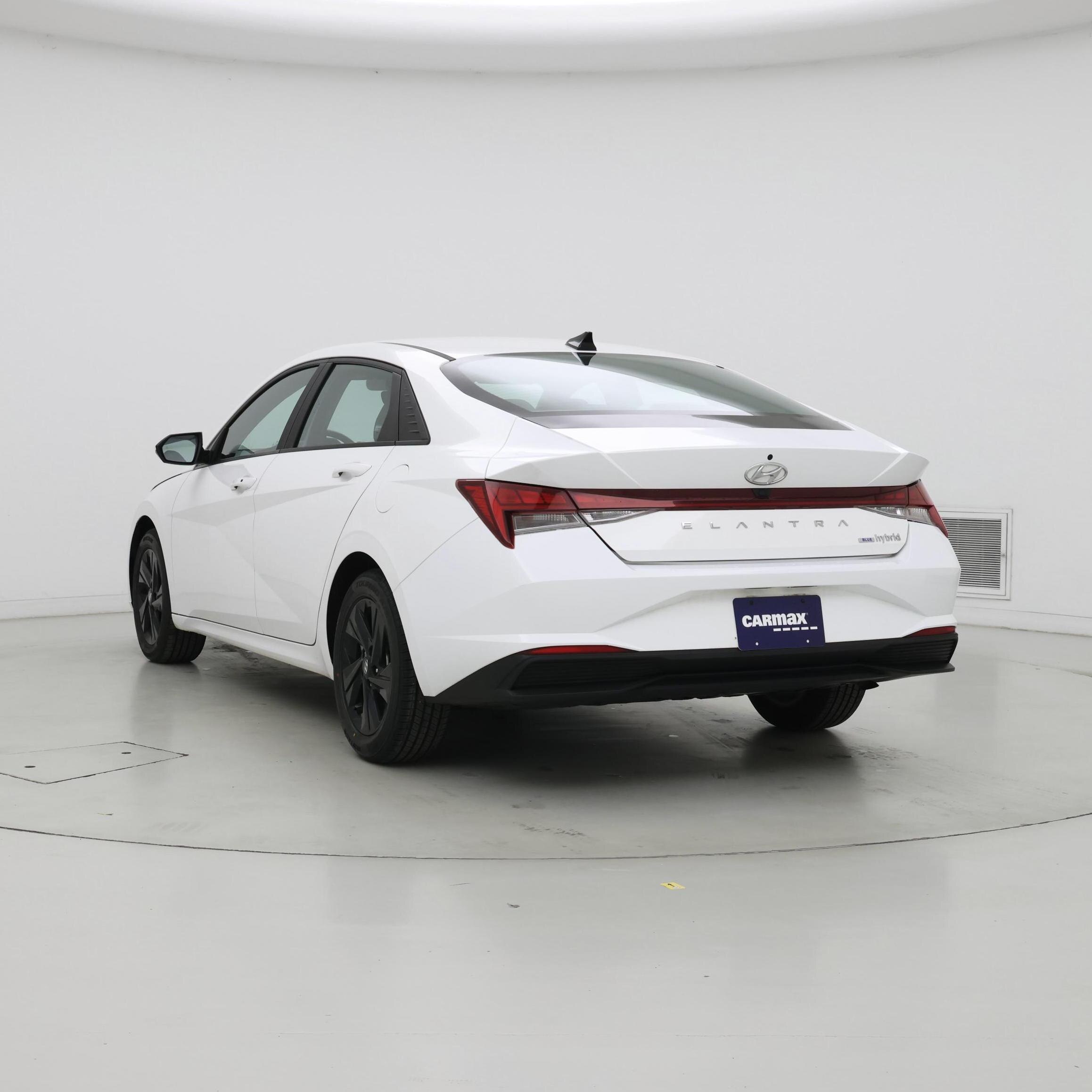 Thumbnail: 2023 Hyundai Elantra - 2