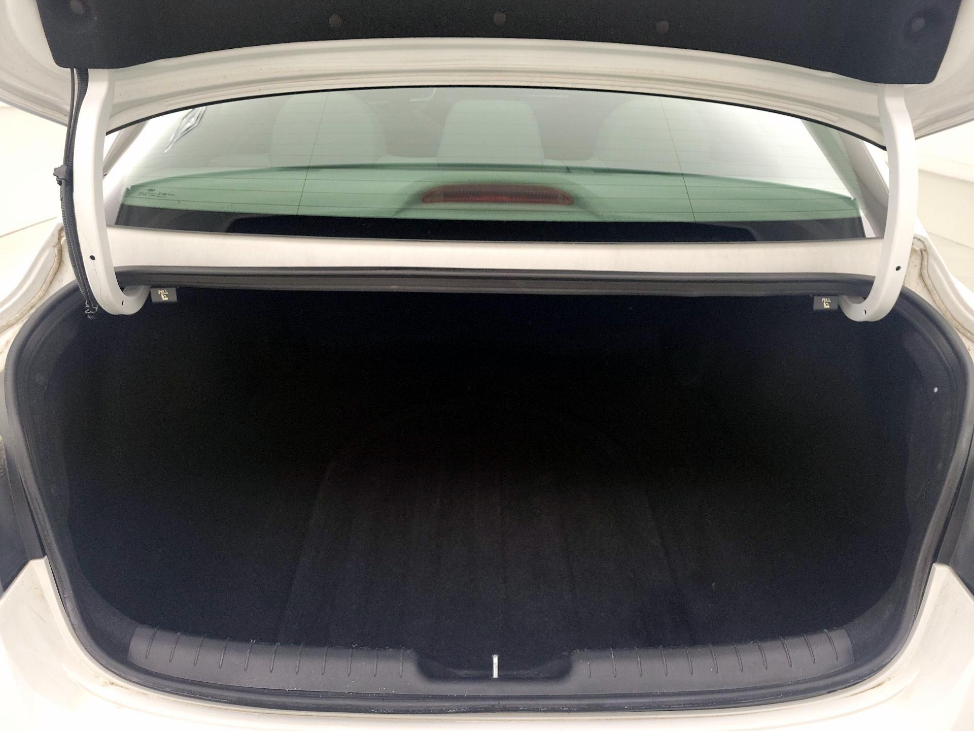 Thumbnail: 2023 Hyundai Elantra - 20