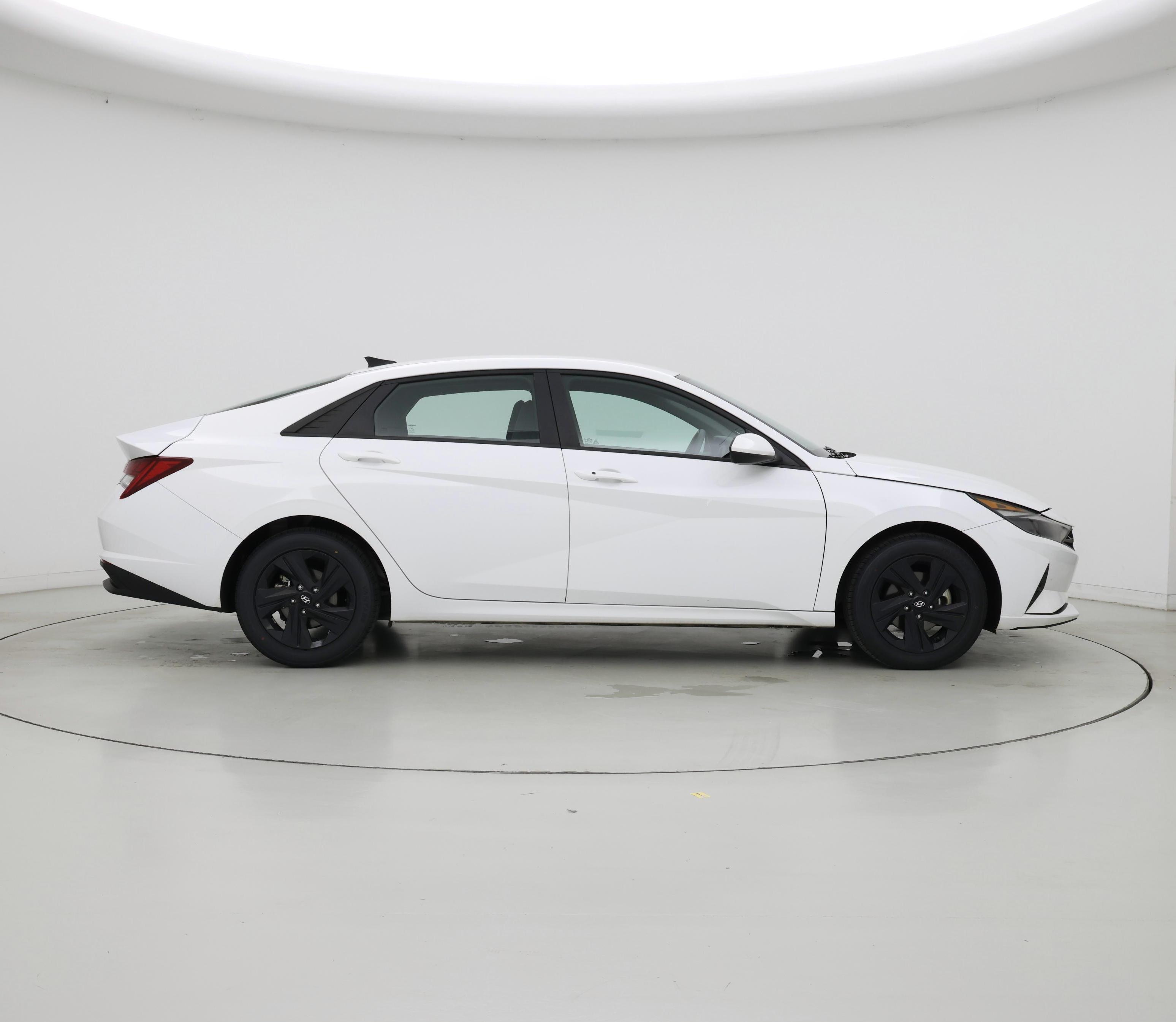 Thumbnail: 2023 Hyundai Elantra - 7