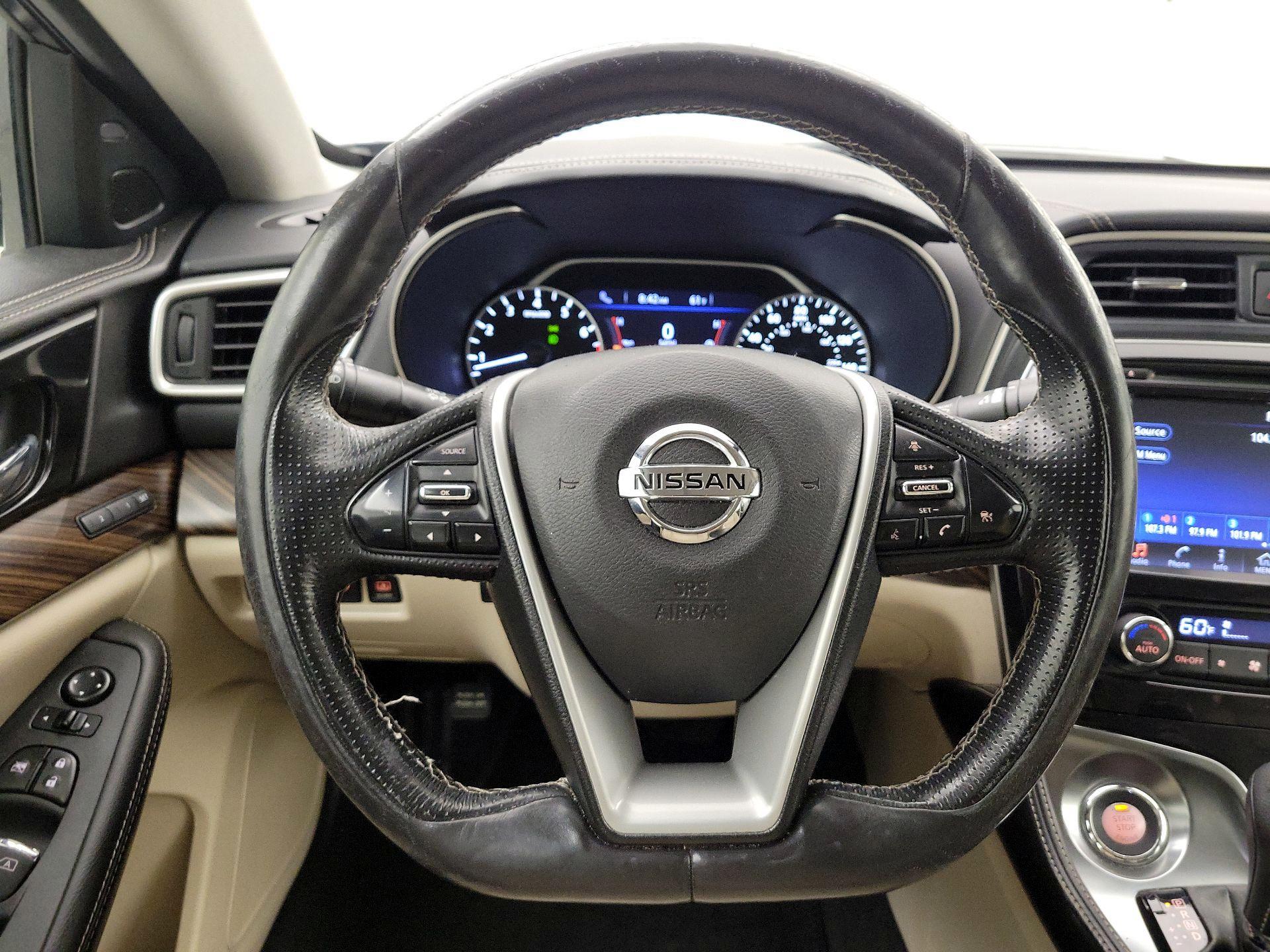Thumbnail: 2016 Nissan Maxima - 10