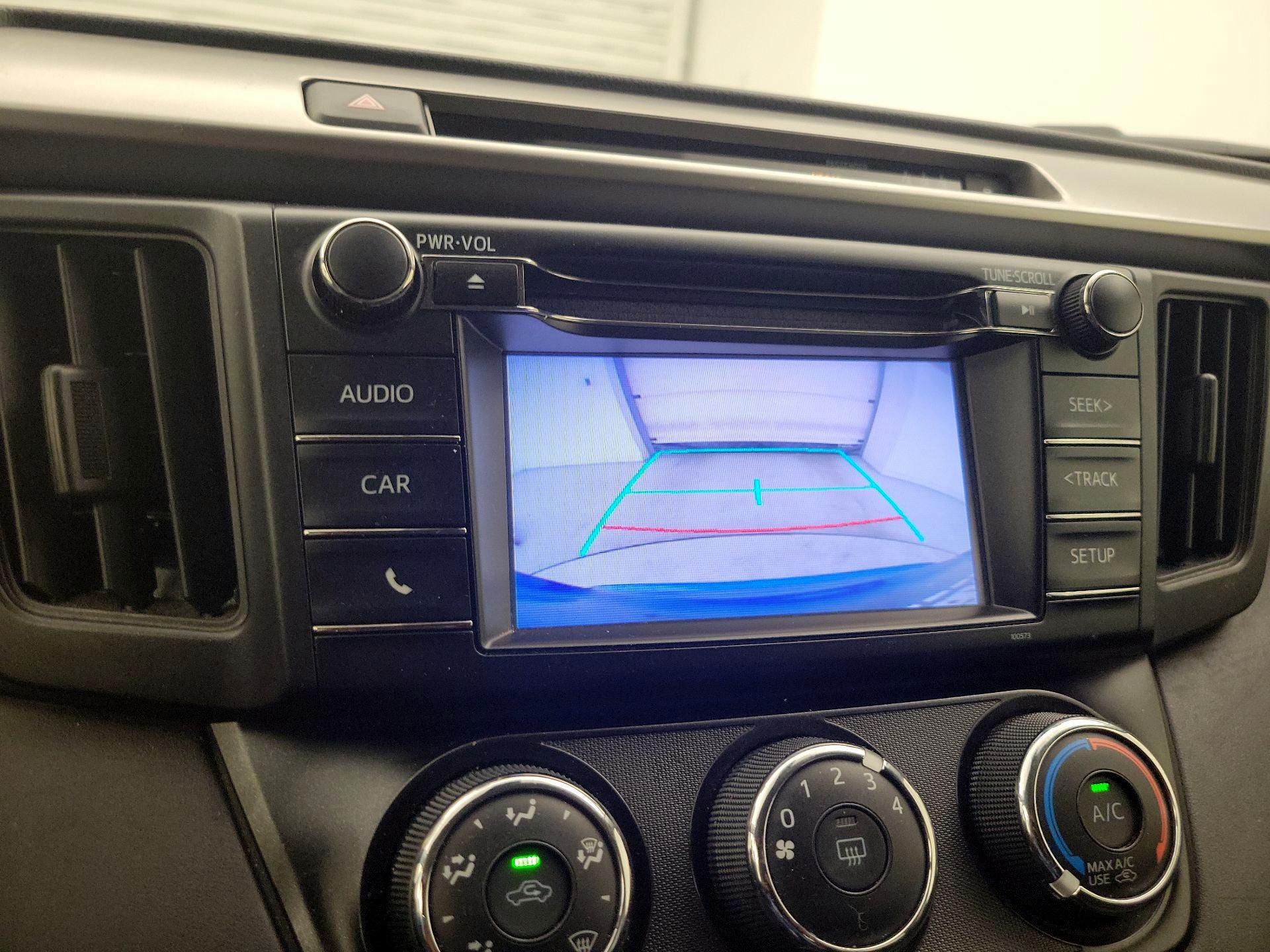 Thumbnail: 2018 Toyota RAV4 - 14