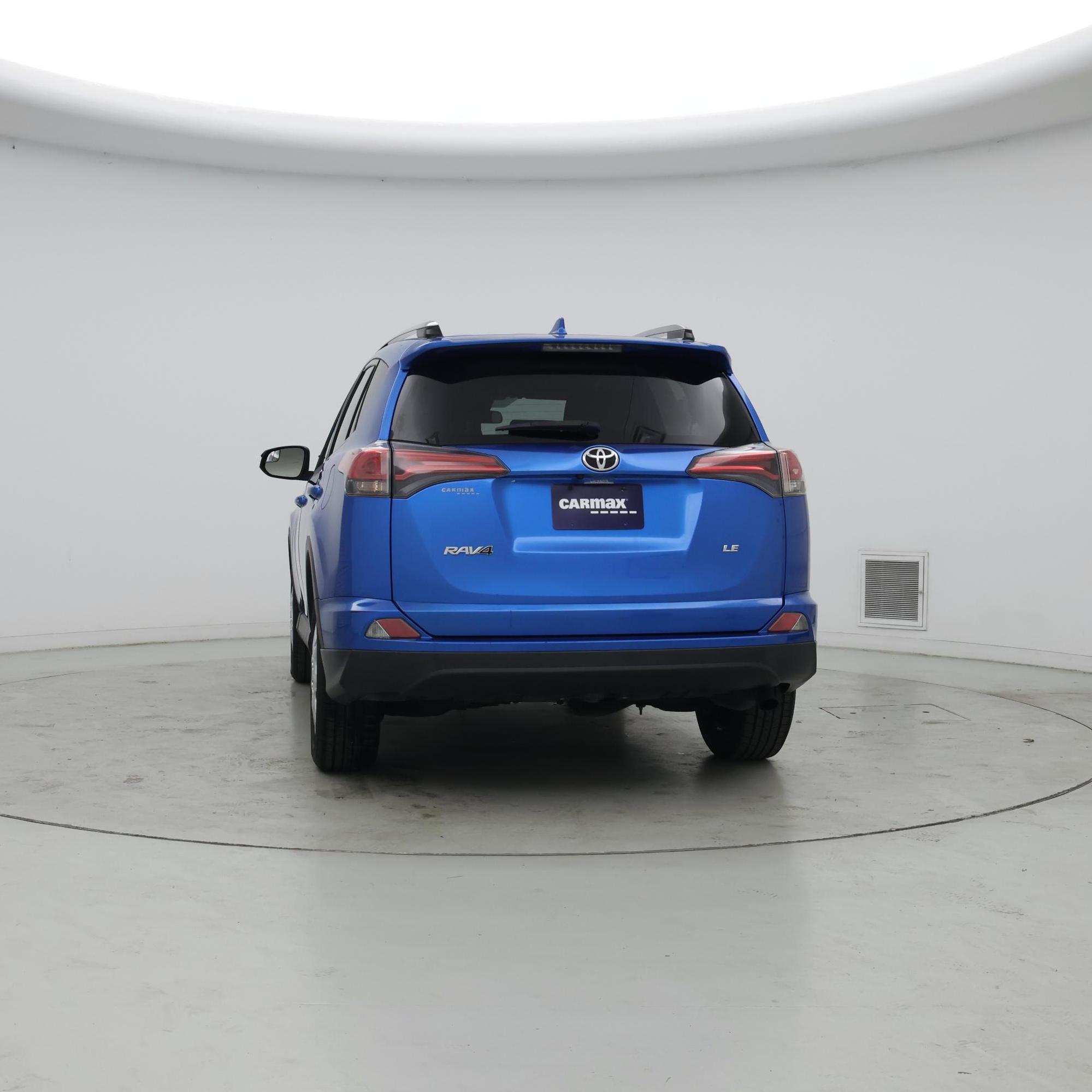 Thumbnail: 2018 Toyota RAV4 - 6