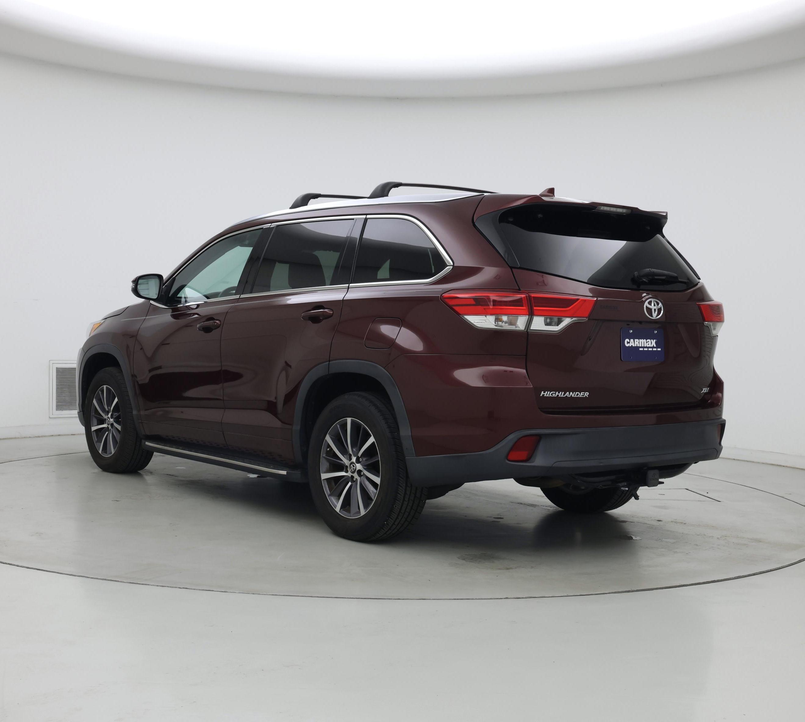 Thumbnail: 2017 Toyota Highlander - 2