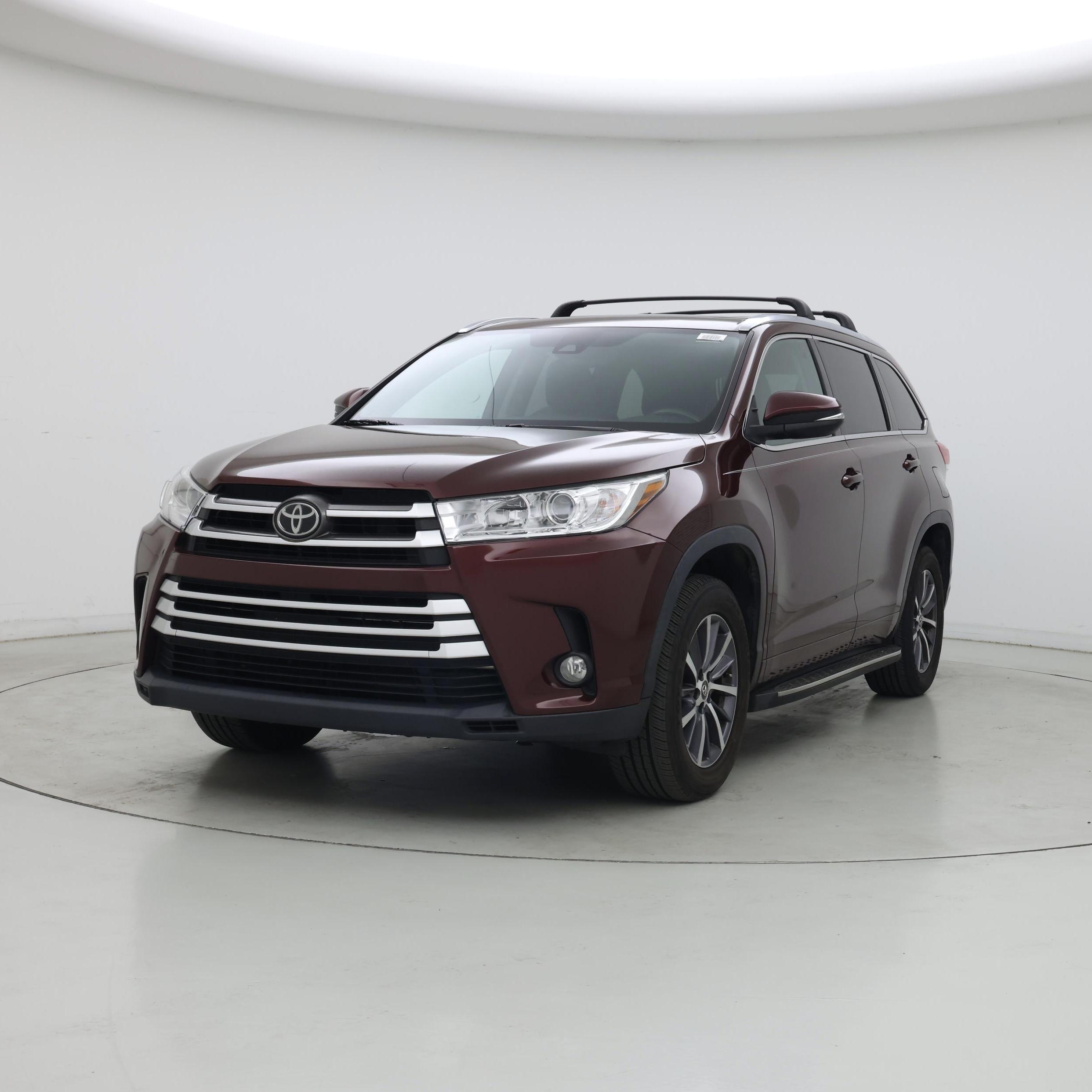Thumbnail: 2017 Toyota Highlander - 4