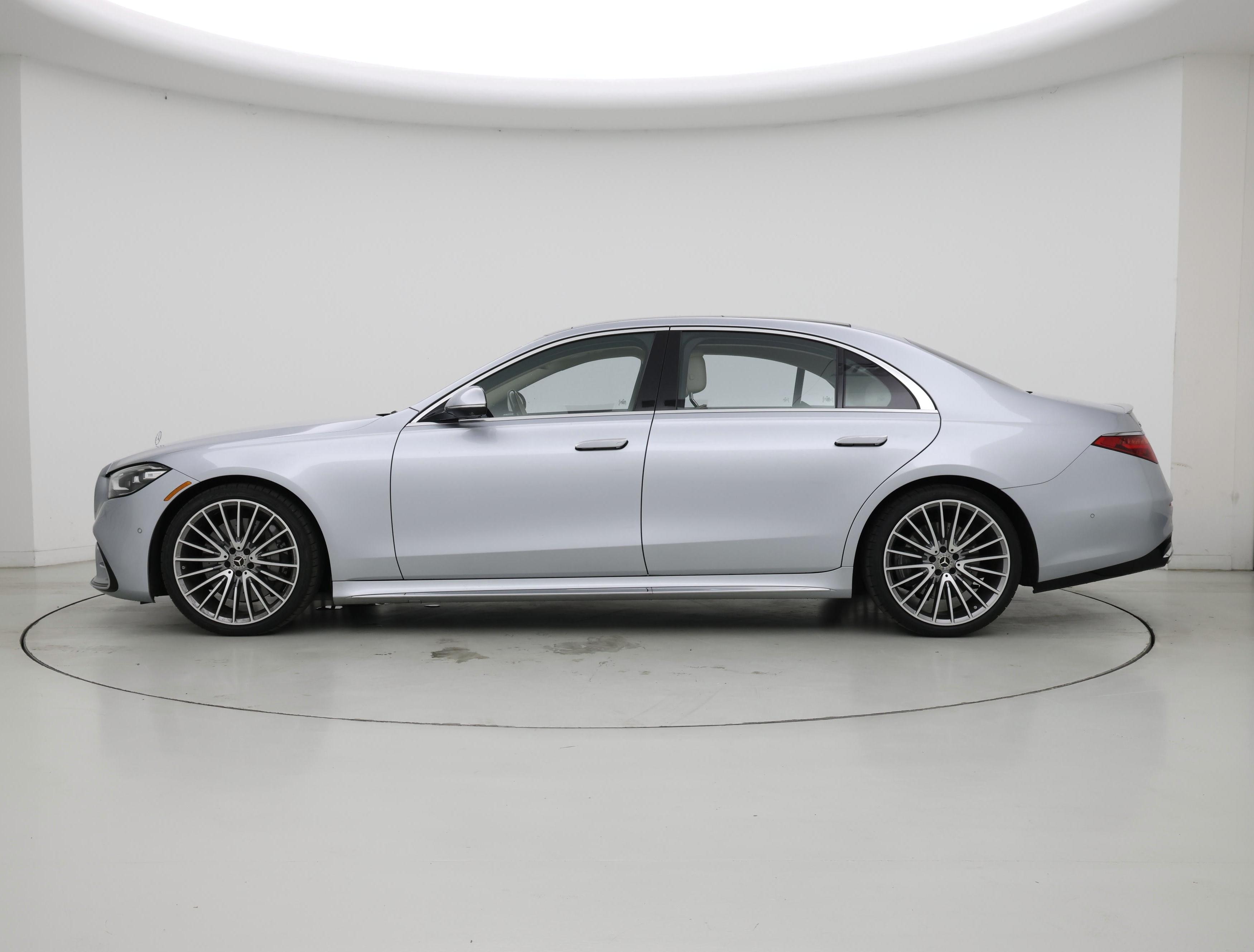 Thumbnail: 2021 Mercedes-Benz S-Class - 3