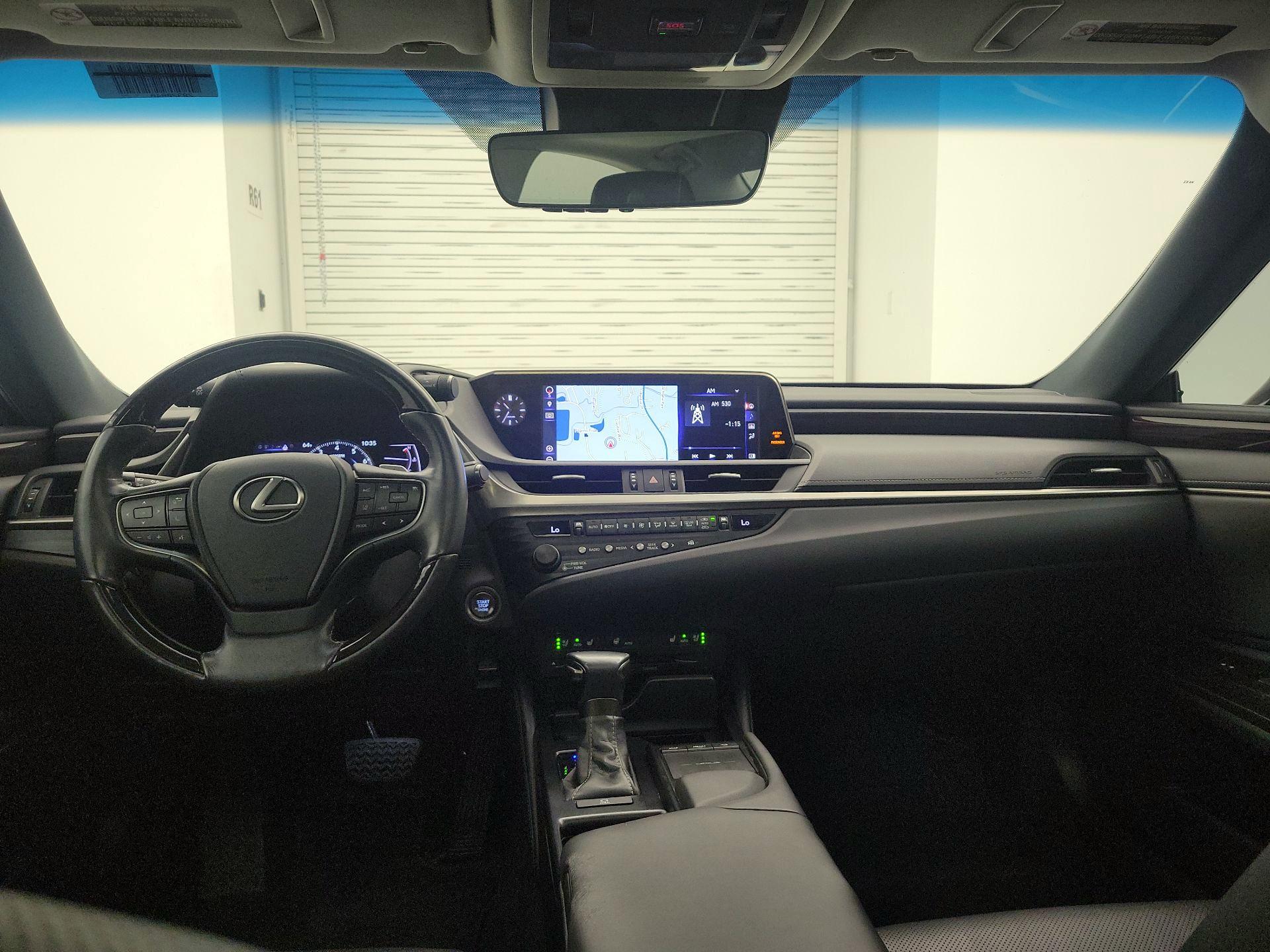 Thumbnail: 2019 Lexus ES - 9