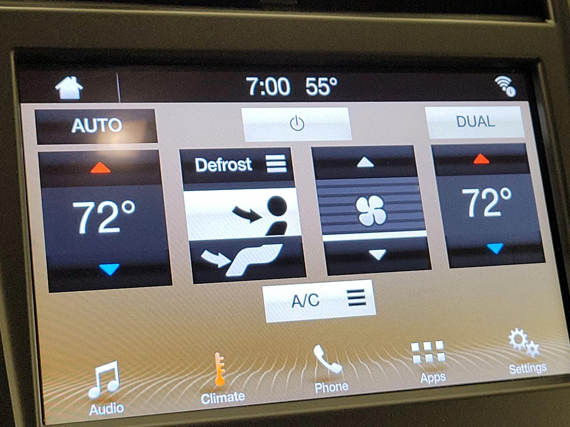 Thumbnail: 2017 Lincoln MKC - 16