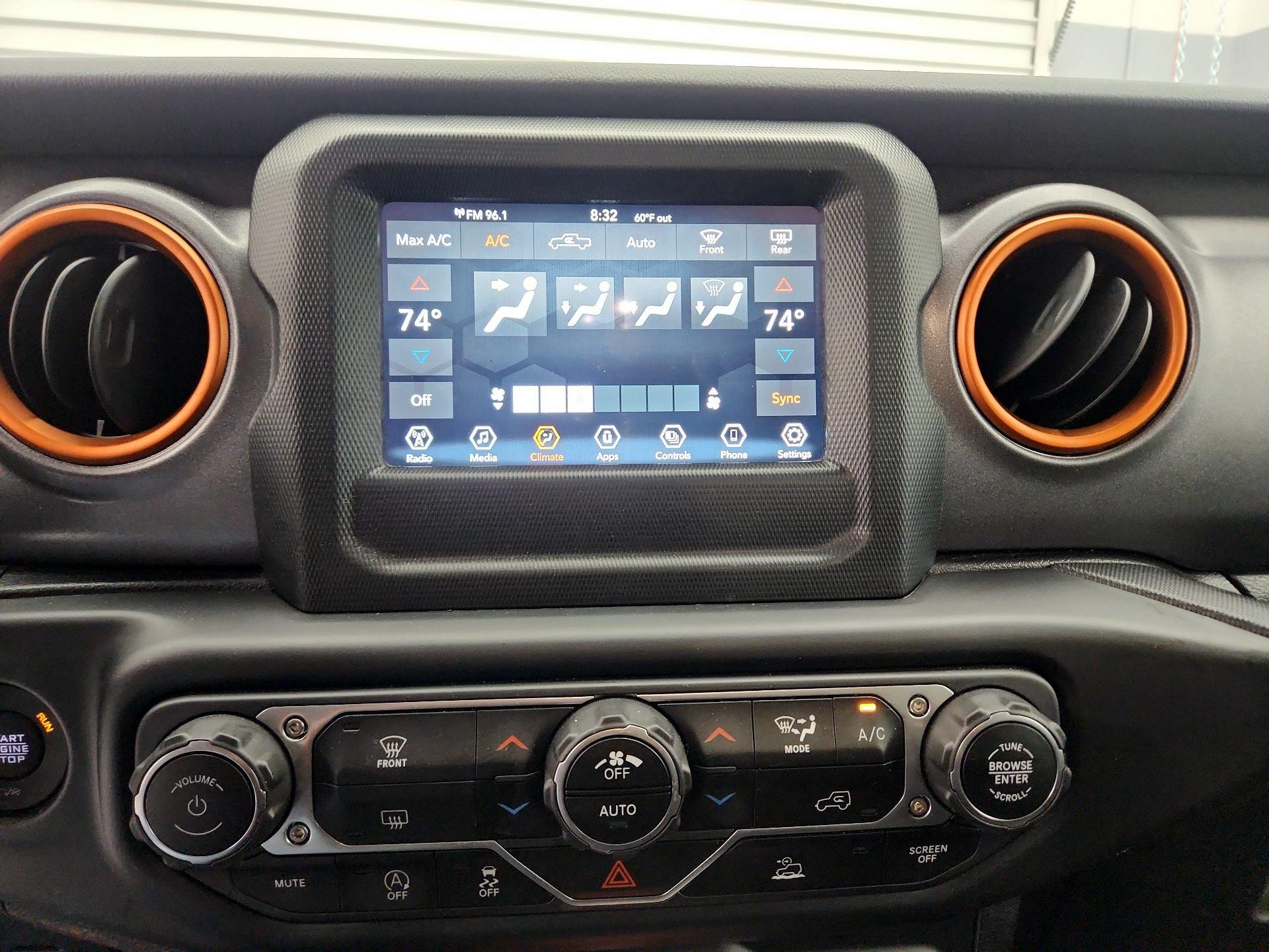 Thumbnail: 2021 Jeep Gladiator - 15