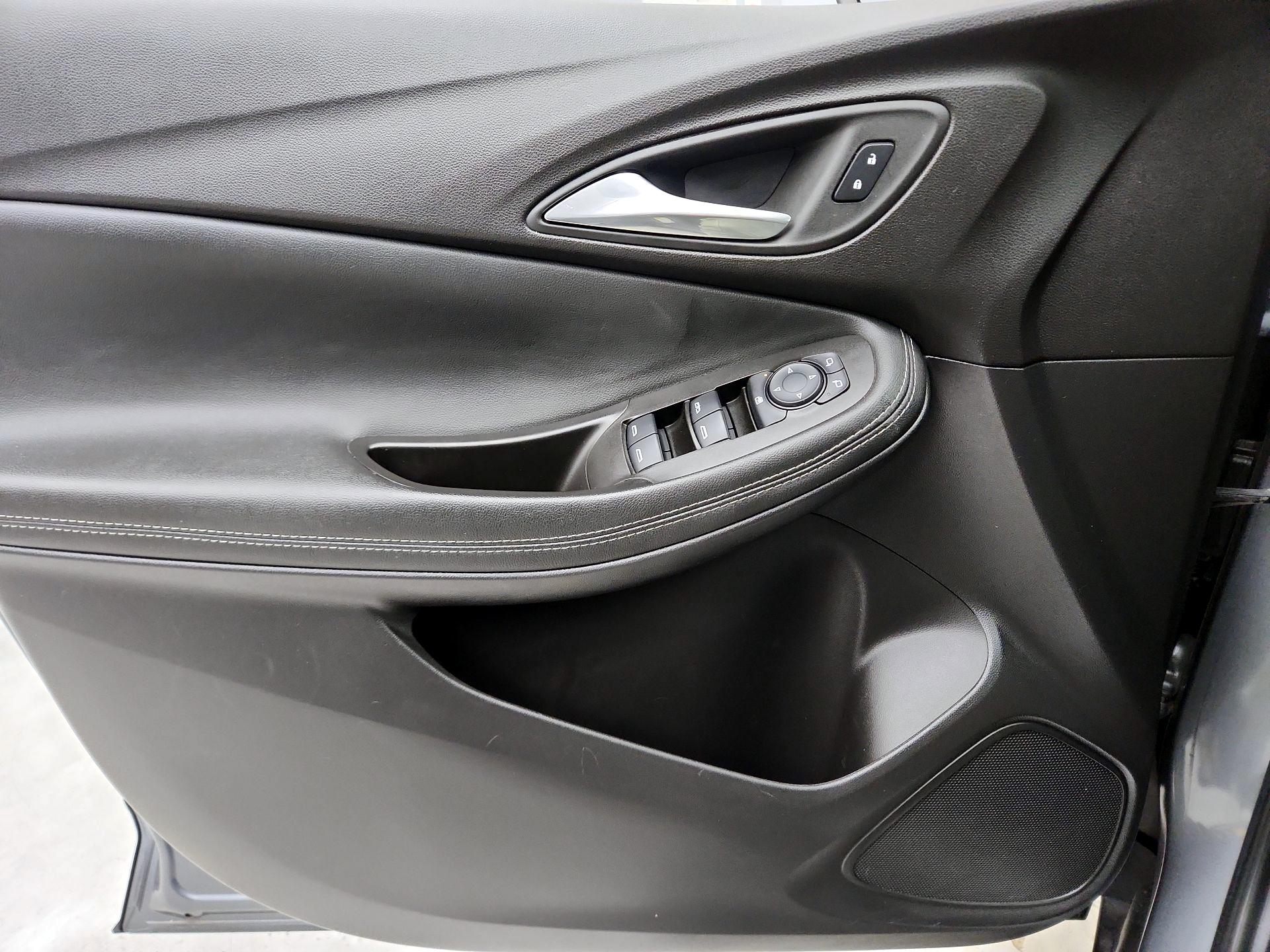 Thumbnail: 2022 Buick Encore GX - 12