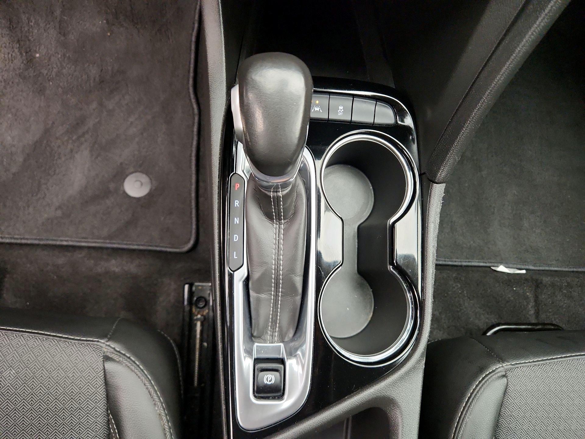 Thumbnail: 2022 Buick Encore GX - 17