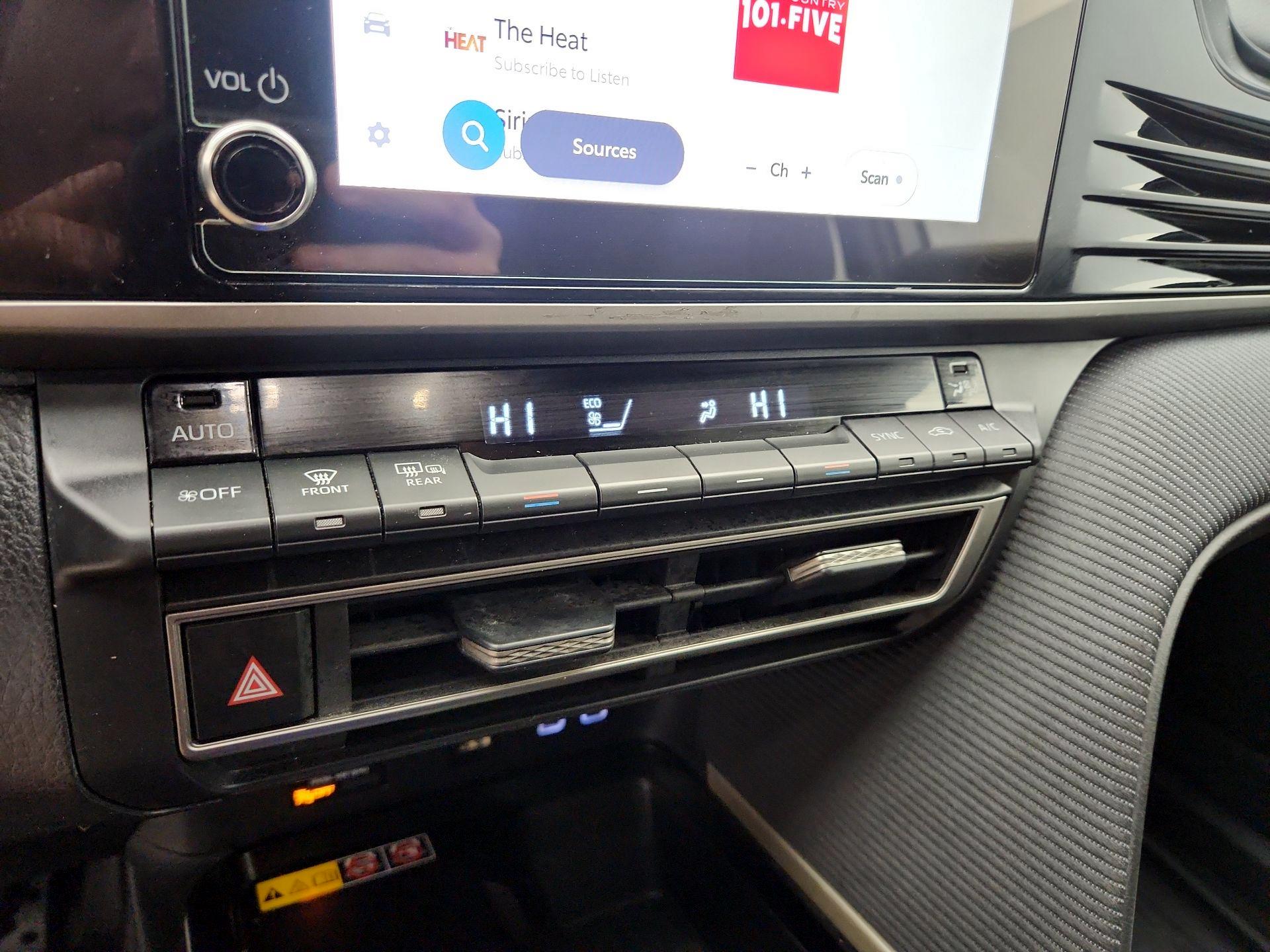 Thumbnail: 2025 Toyota Camry - 16