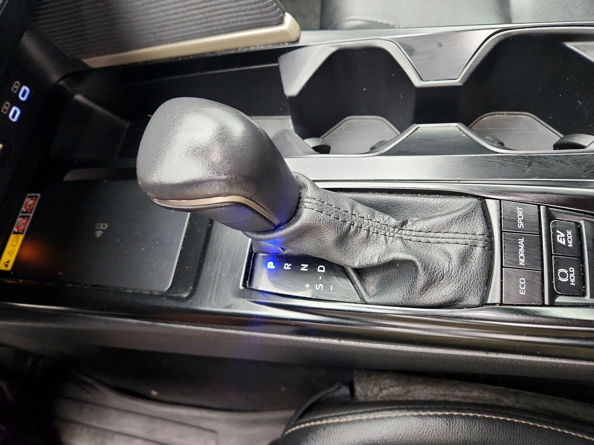 Thumbnail: 2025 Toyota Camry - 17