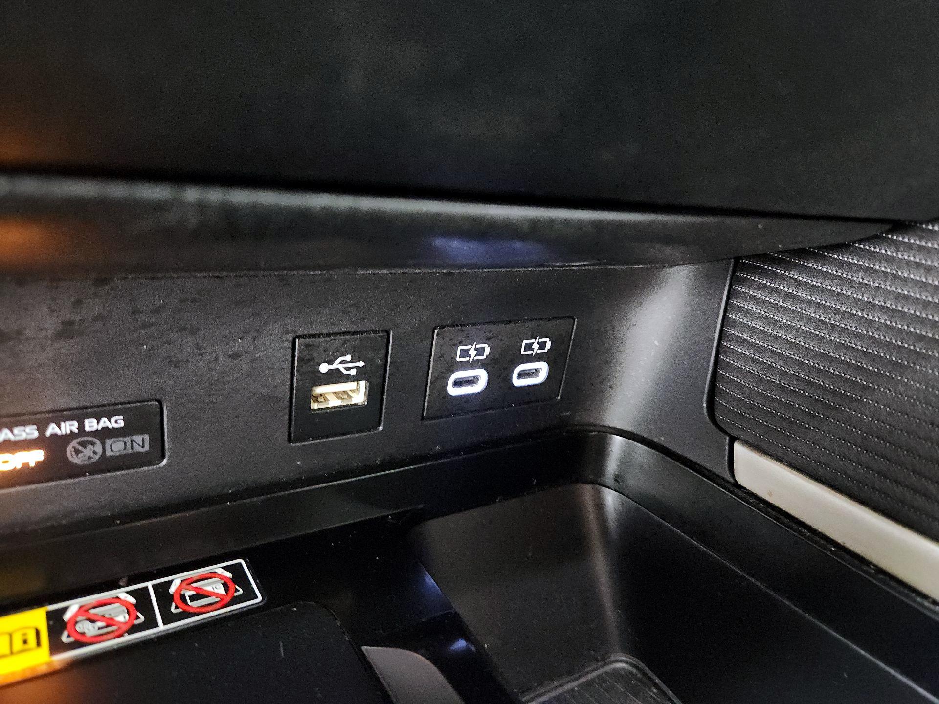 Thumbnail: 2025 Toyota Camry - 18