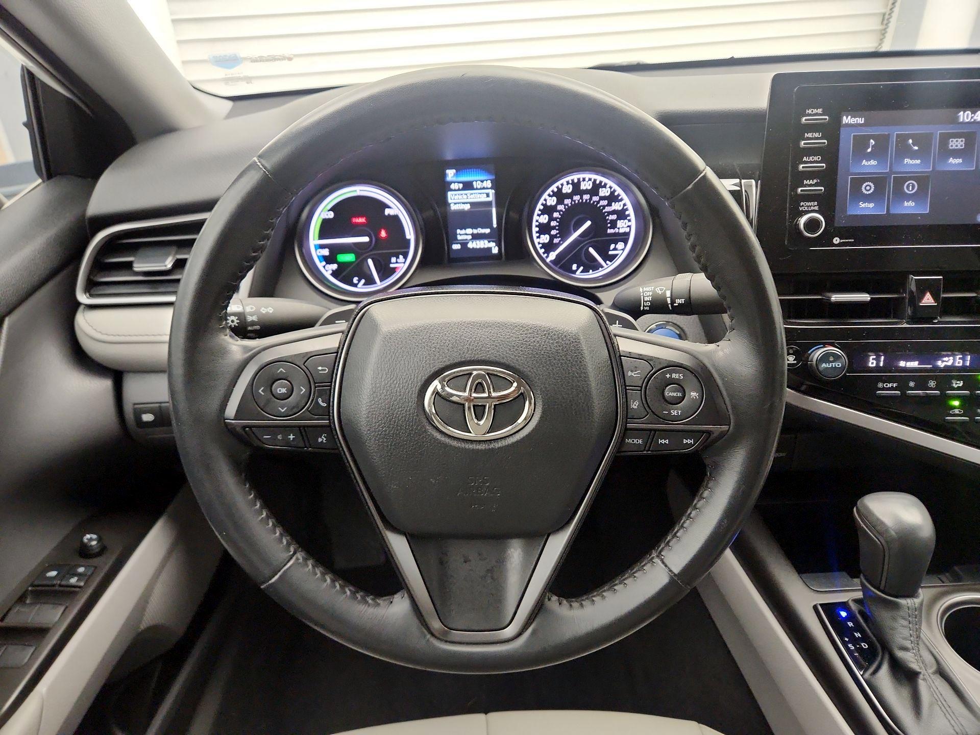 Thumbnail: 2022 Toyota Camry - 10