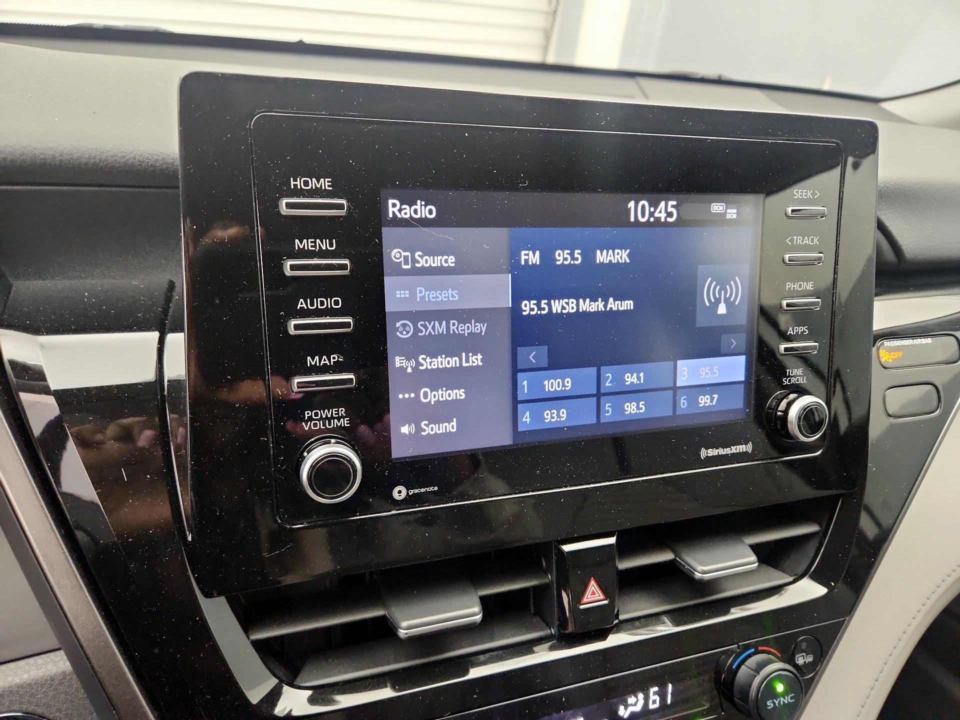 Thumbnail: 2022 Toyota Camry - 15